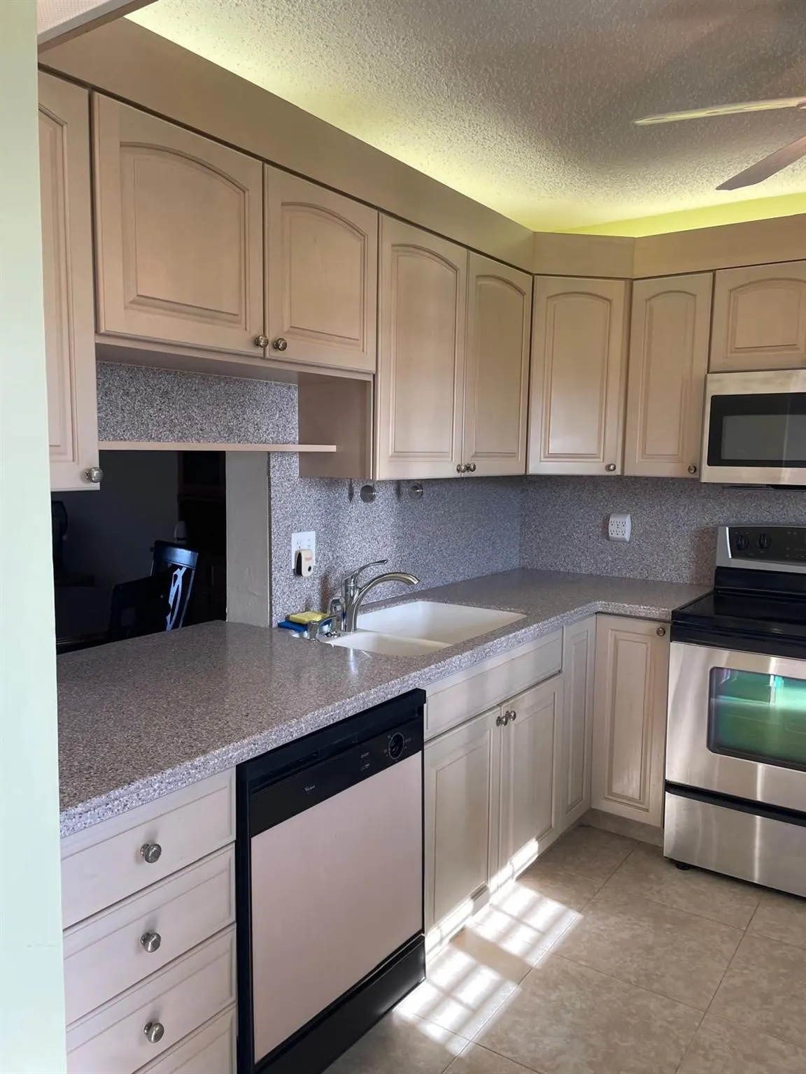 2520 NE 1st Court #411