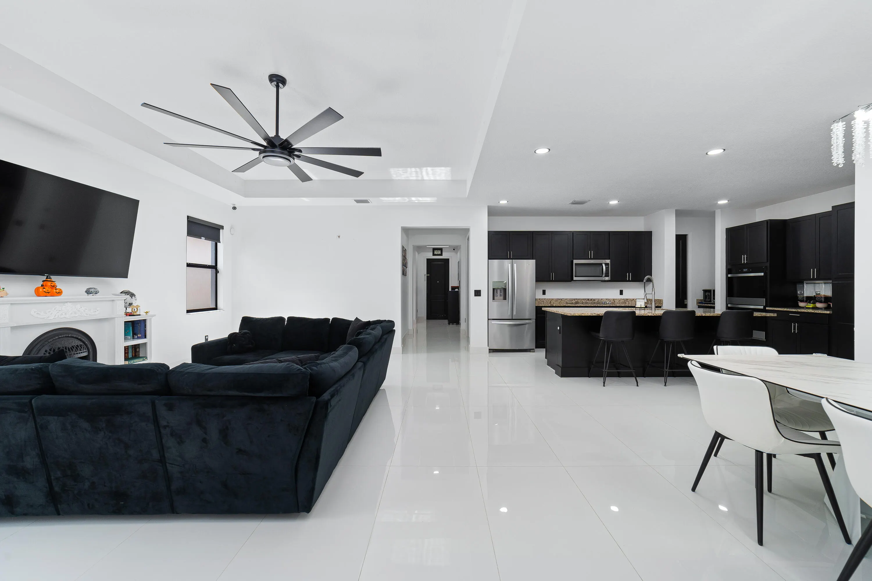7461 Moonrise Drive