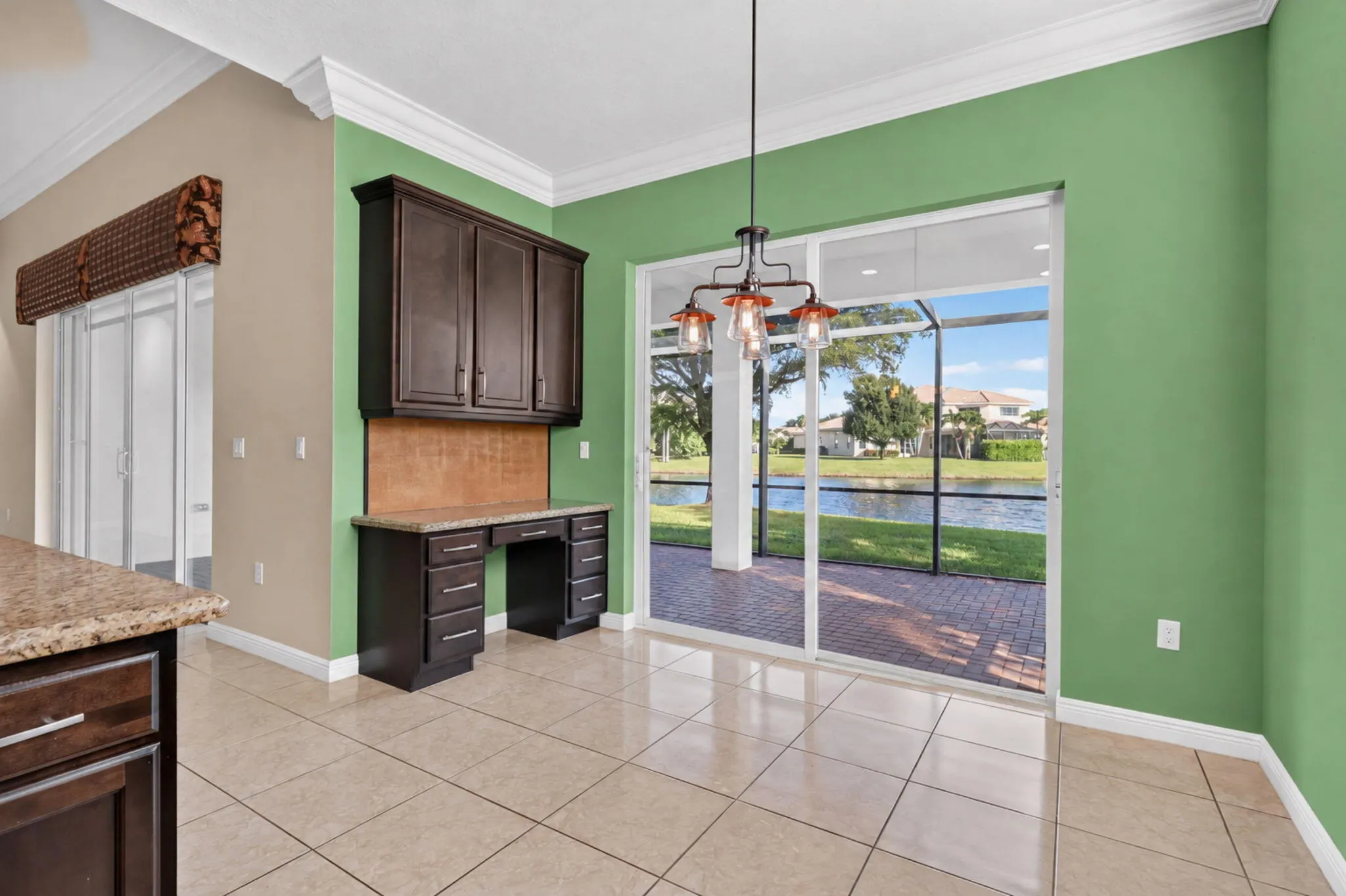 2572 COOPER Way