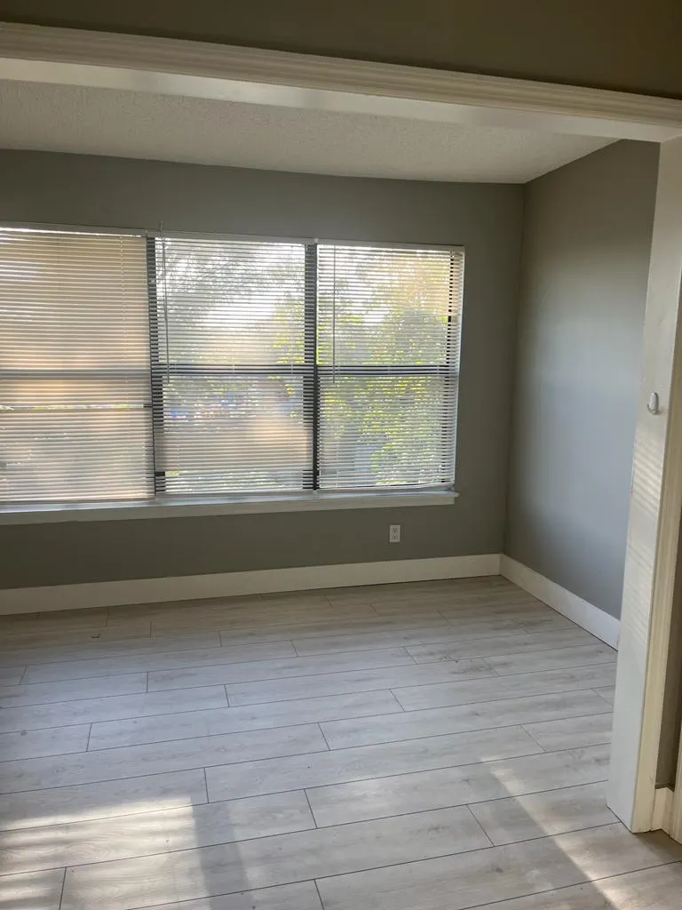 2303 N CONGRESS Avenue #32