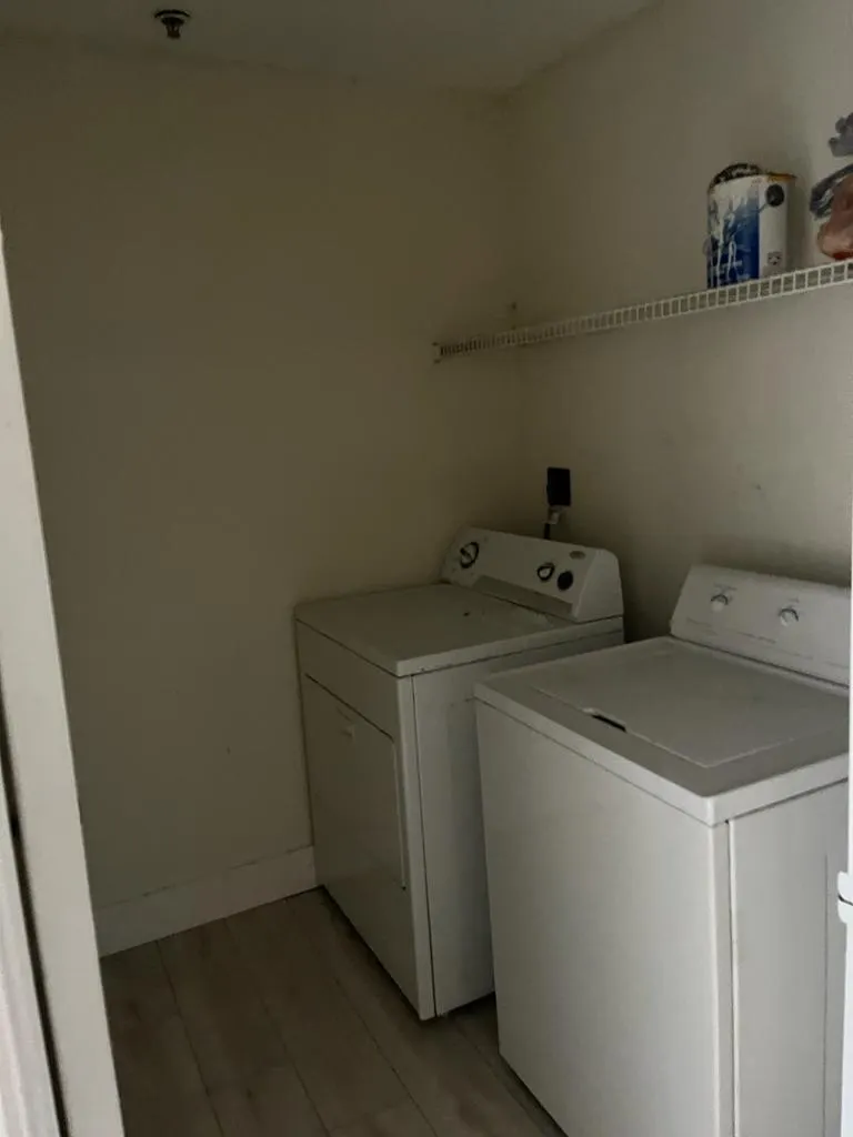 2303 N CONGRESS Avenue #32