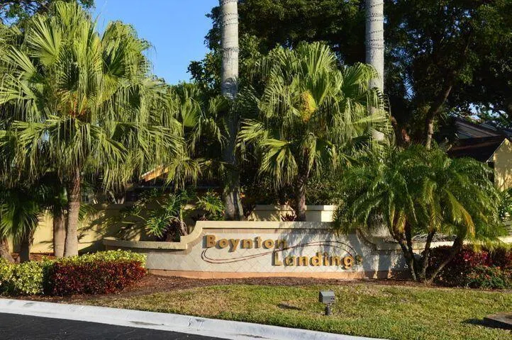 2303 N CONGRESS Avenue #32