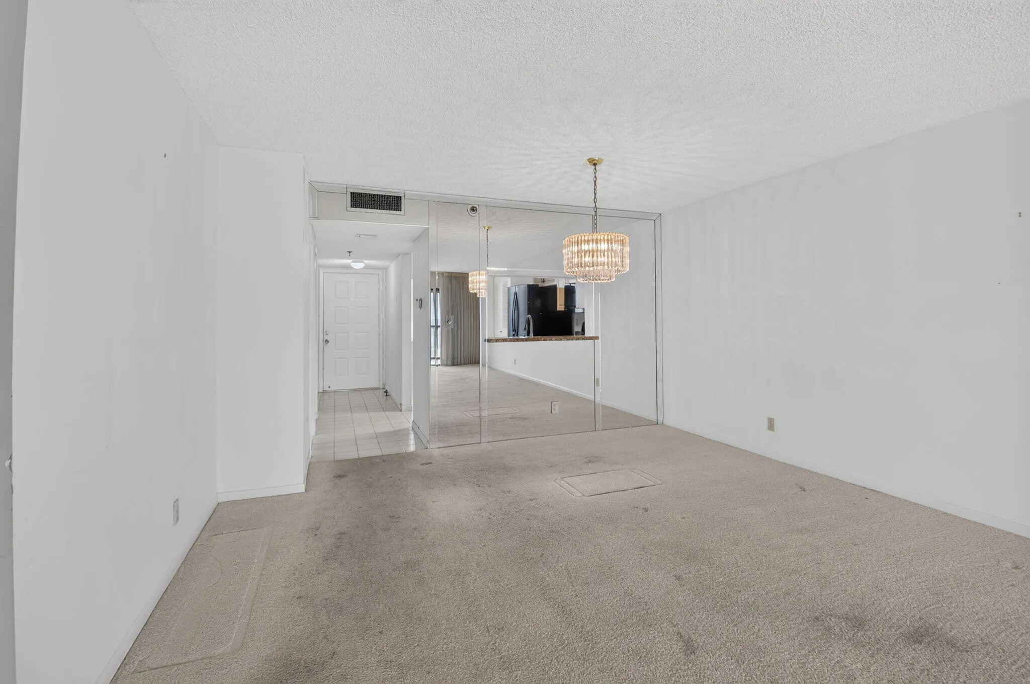 7240 Huntington Lane #806