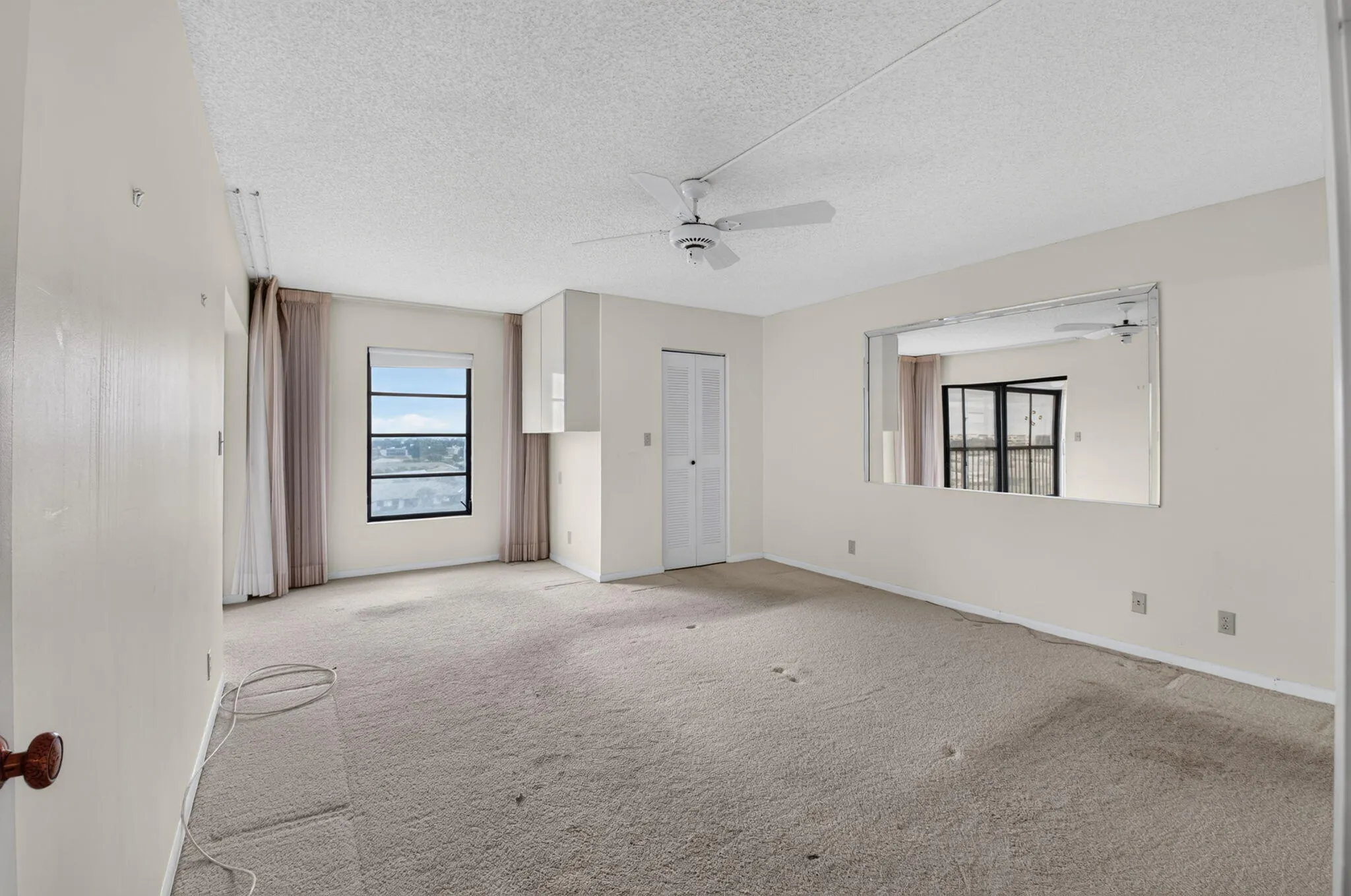 7240 Huntington Lane #806