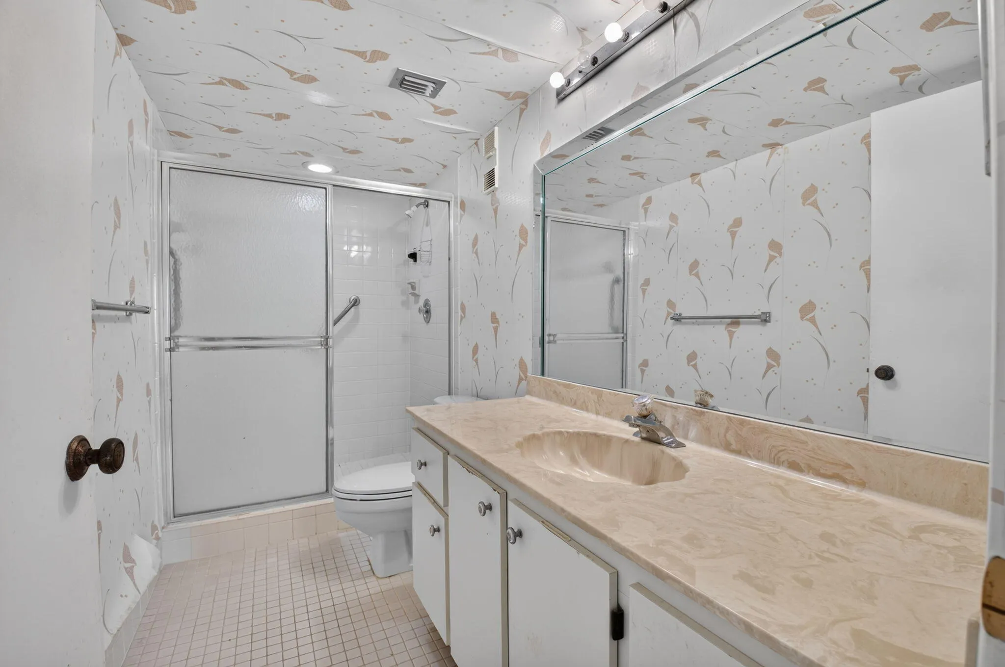 7240 Huntington Lane #806