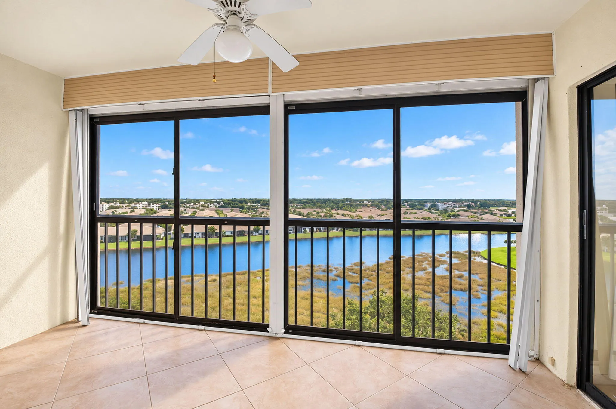 7240 Huntington Lane #806