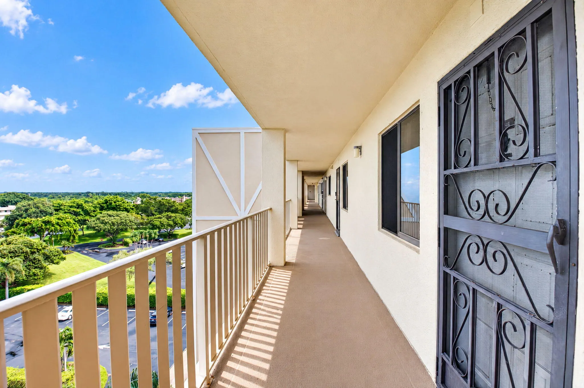 7240 Huntington Lane #806