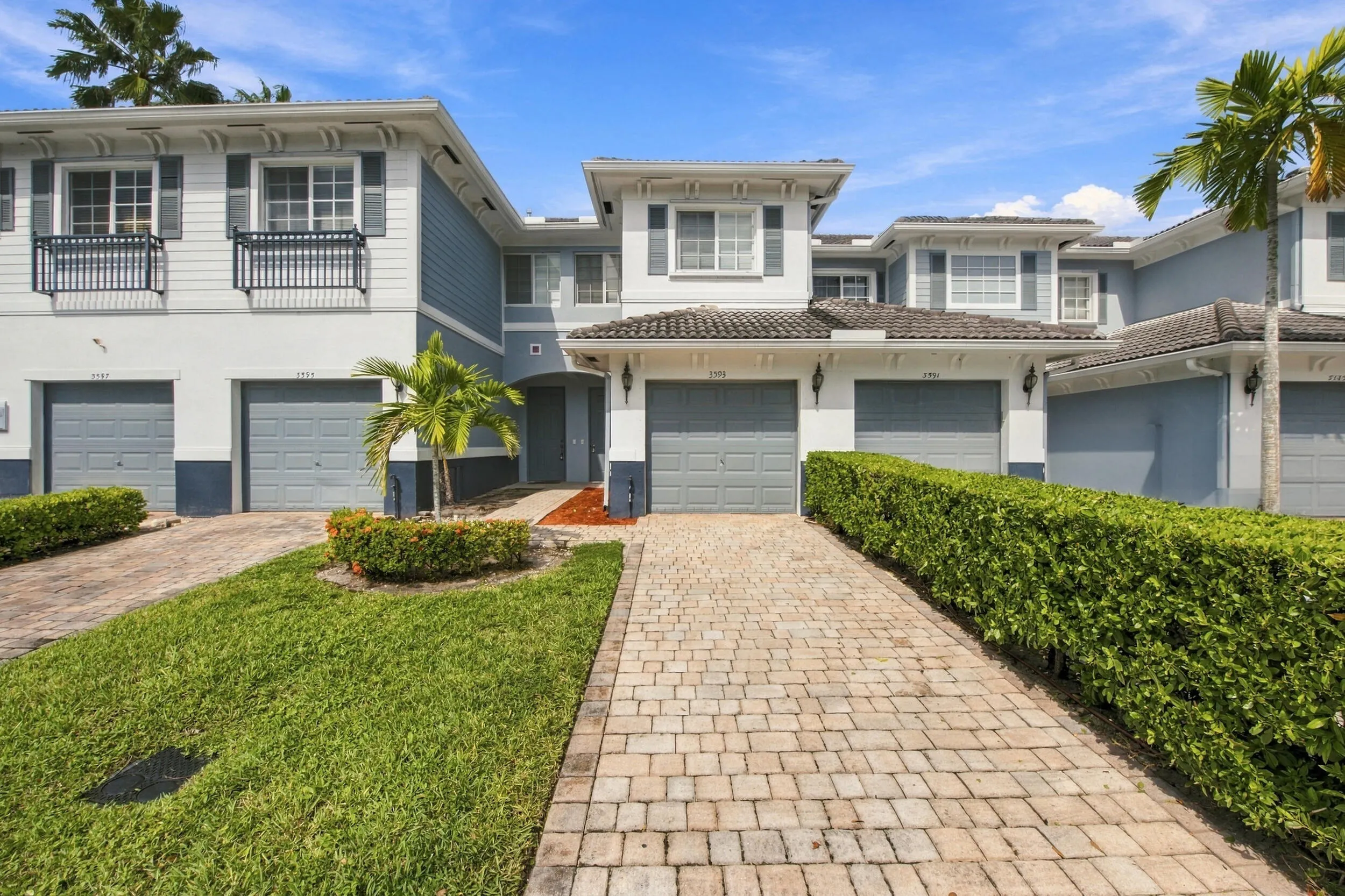 3593 NW 13TH Street