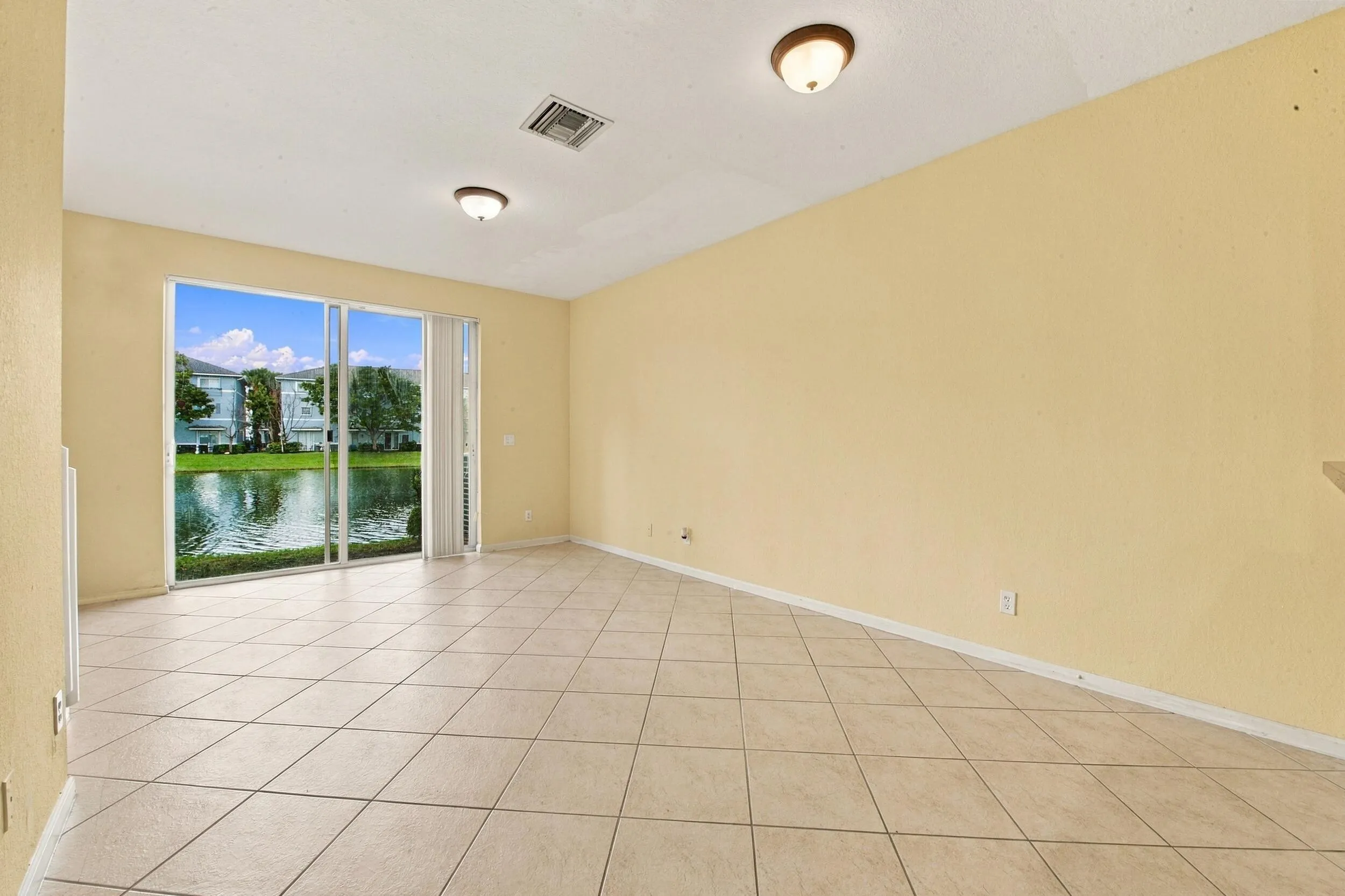 3593 NW 13TH Street