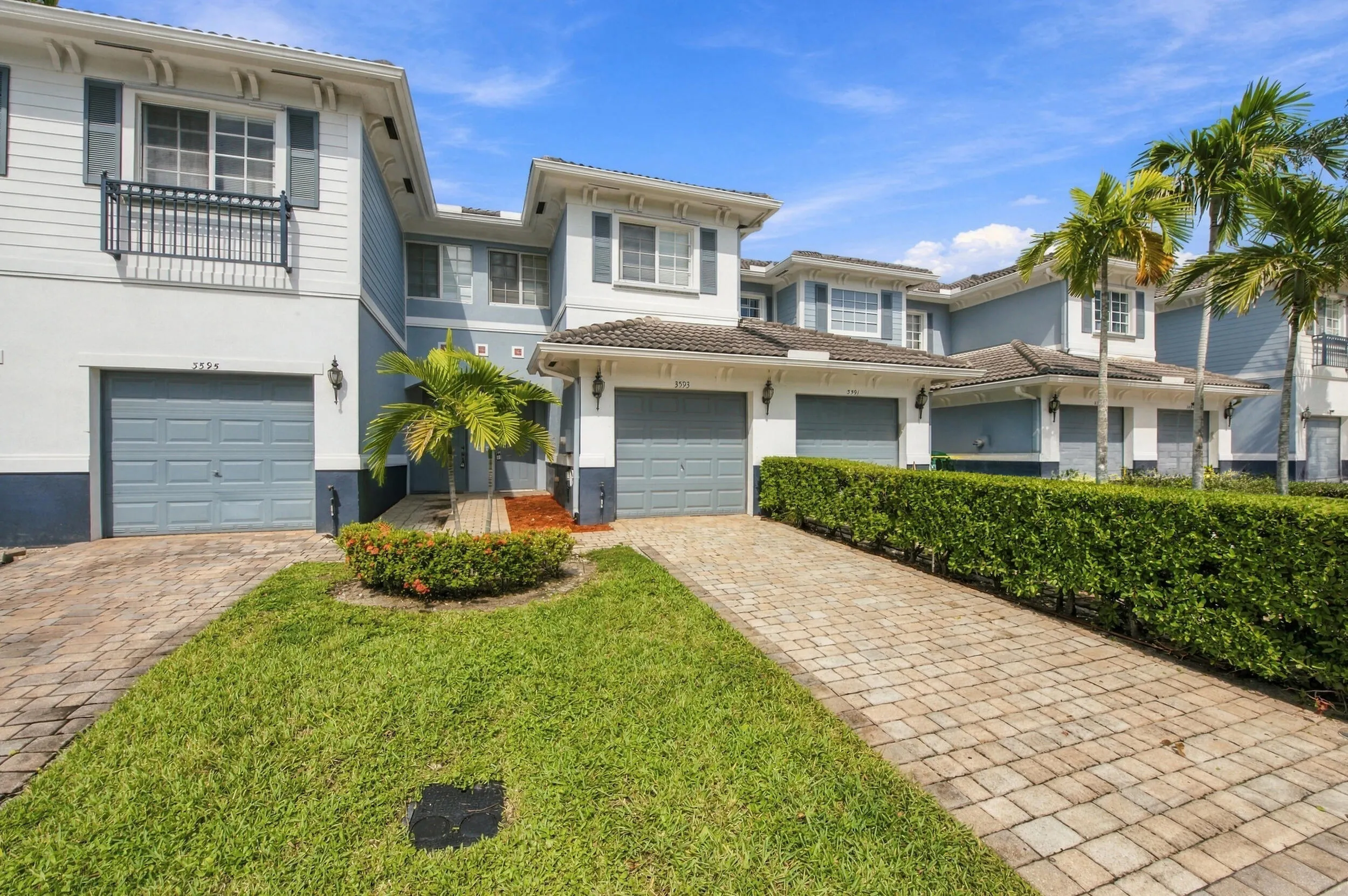 3593 NW 13TH Street