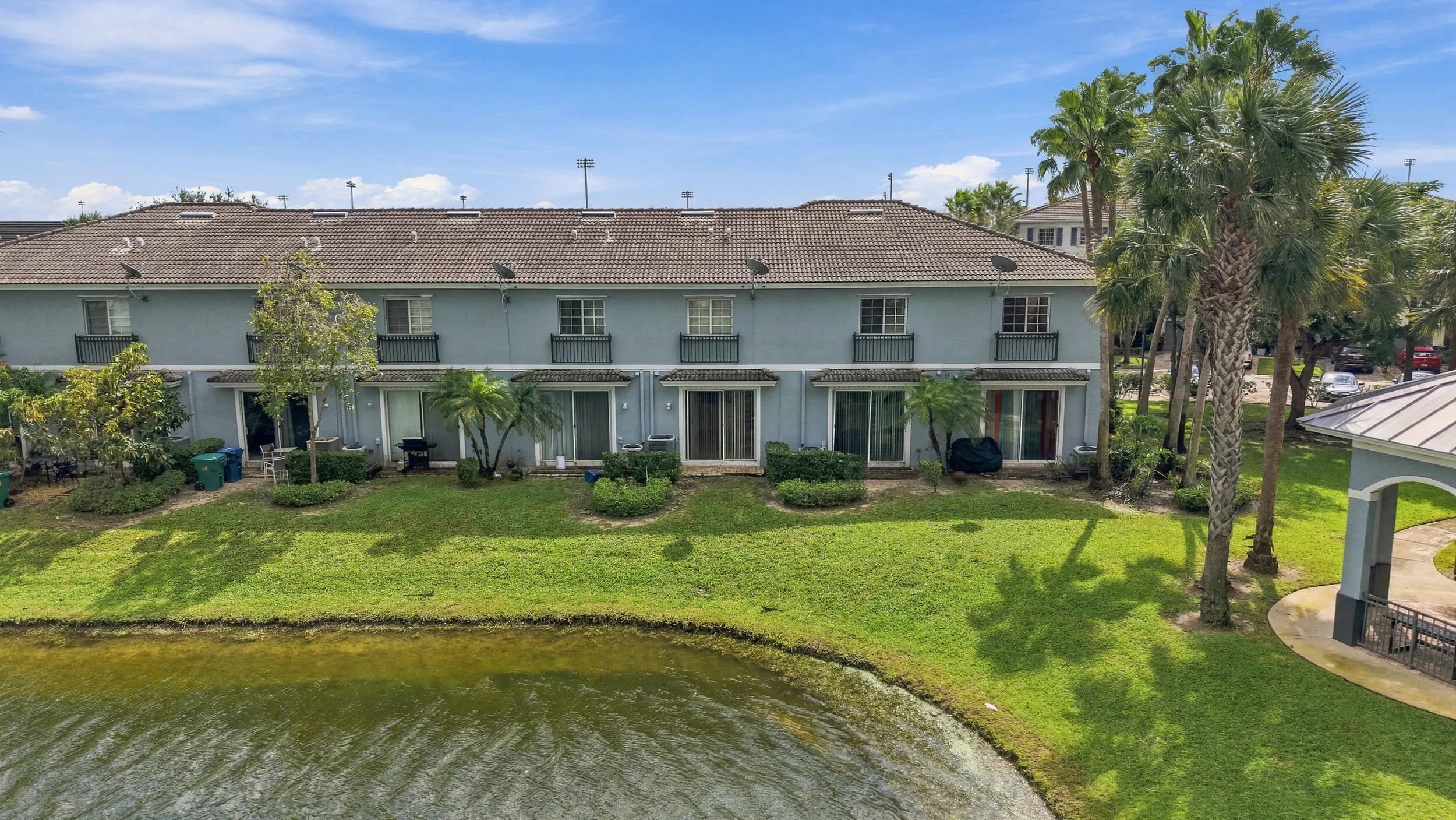 3593 NW 13TH Street