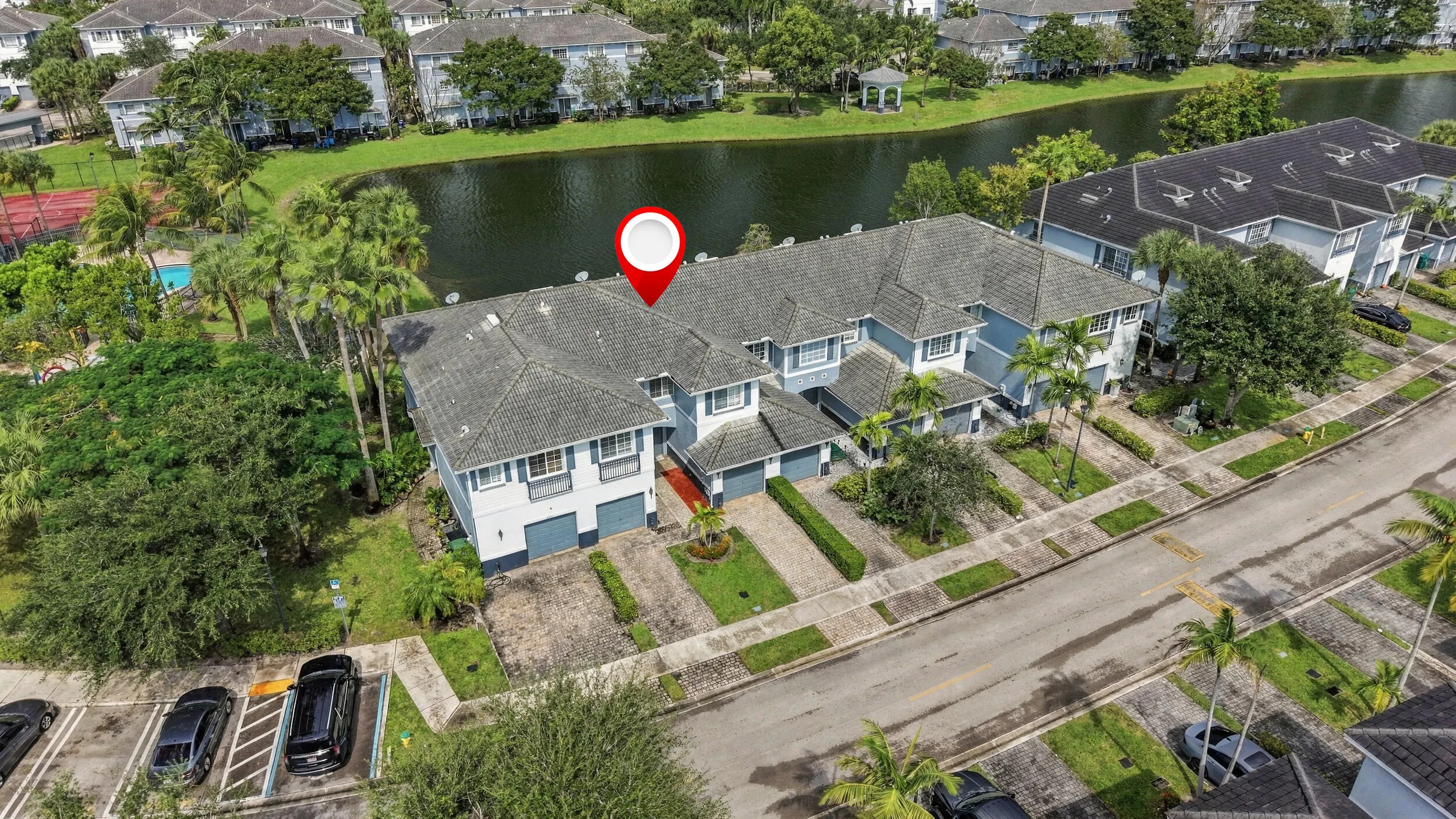 3593 NW 13TH Street
