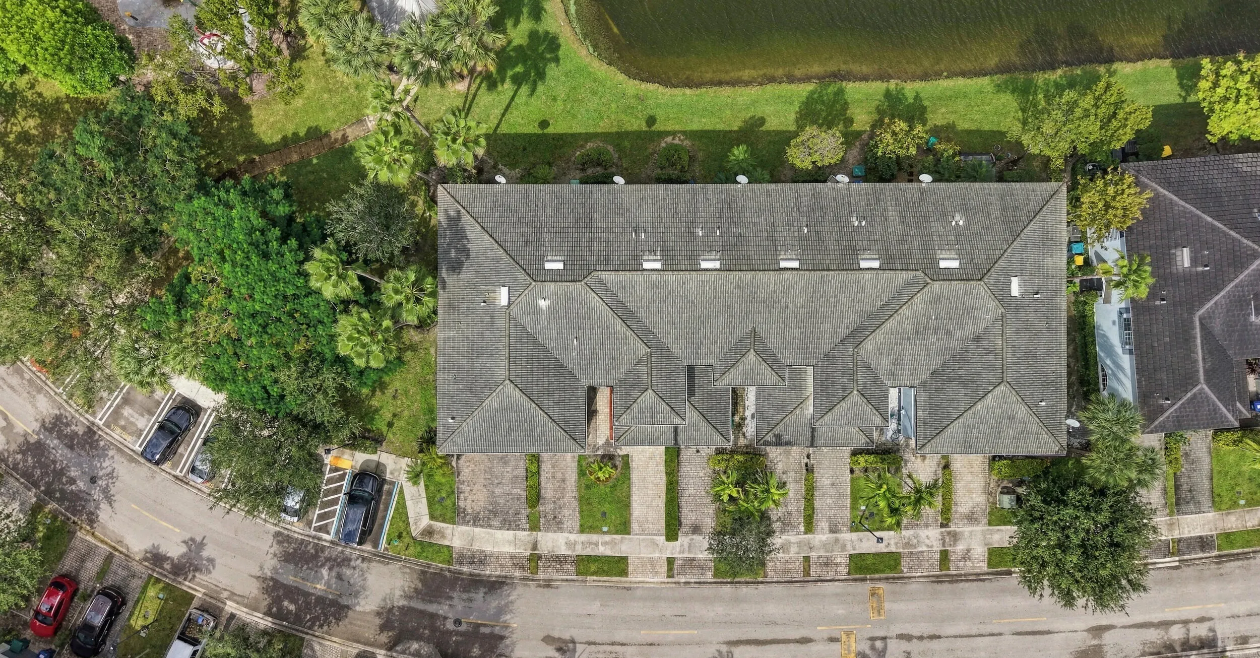 3593 NW 13TH Street