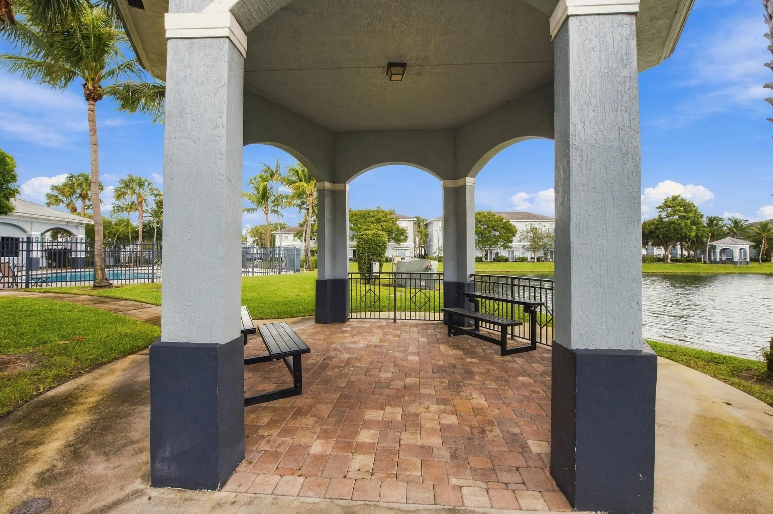 3593 NW 13TH Street