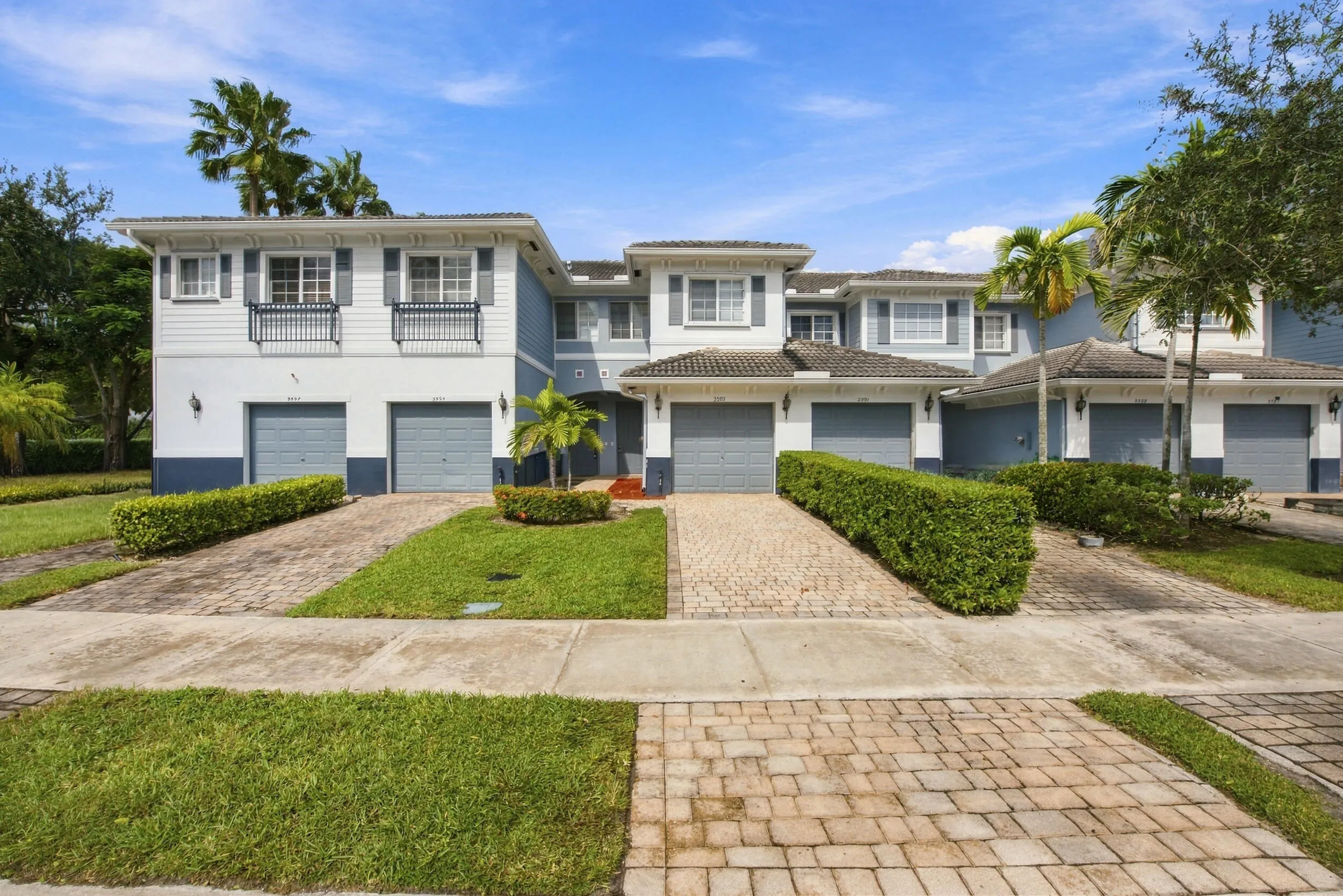 3593 NW 13TH Street