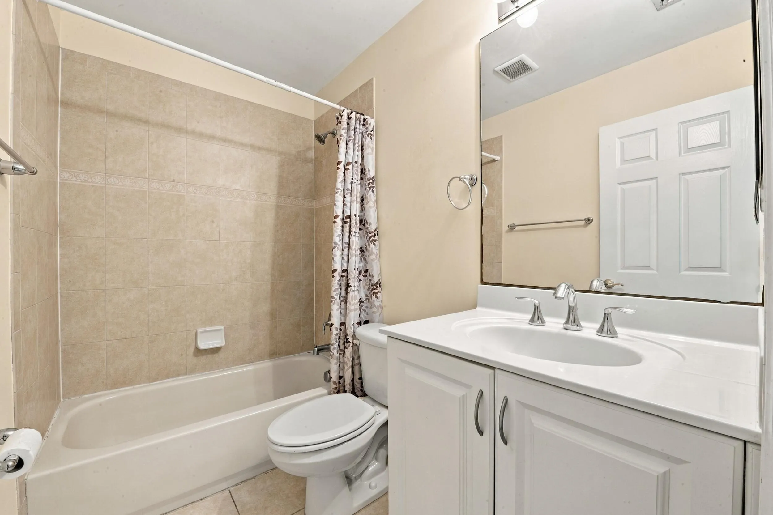 3593 NW 13TH Street