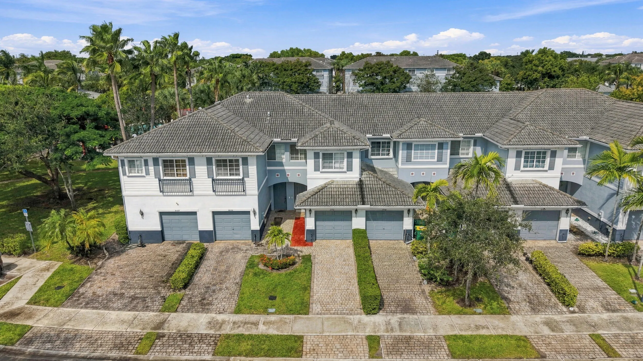 3593 NW 13TH Street
