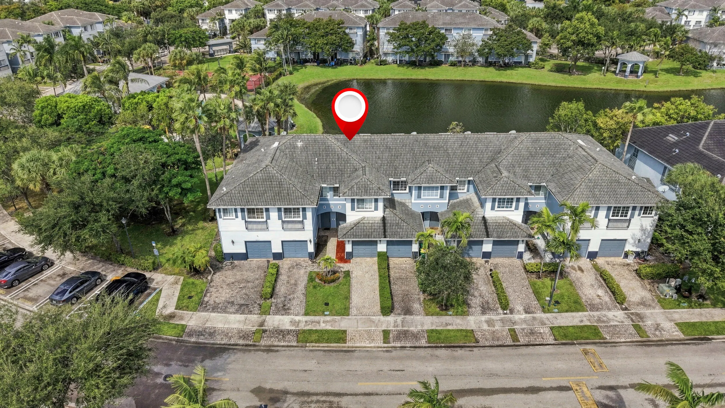 3593 NW 13TH Street
