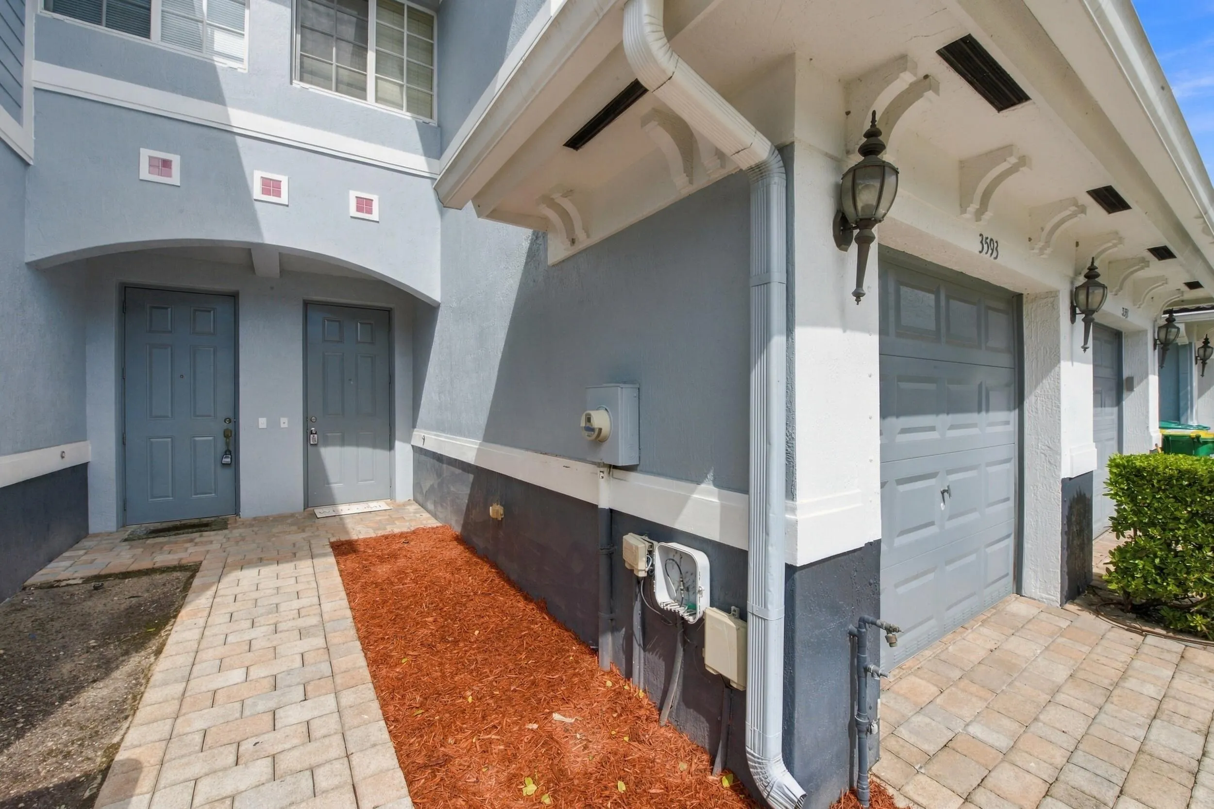 3593 NW 13TH Street