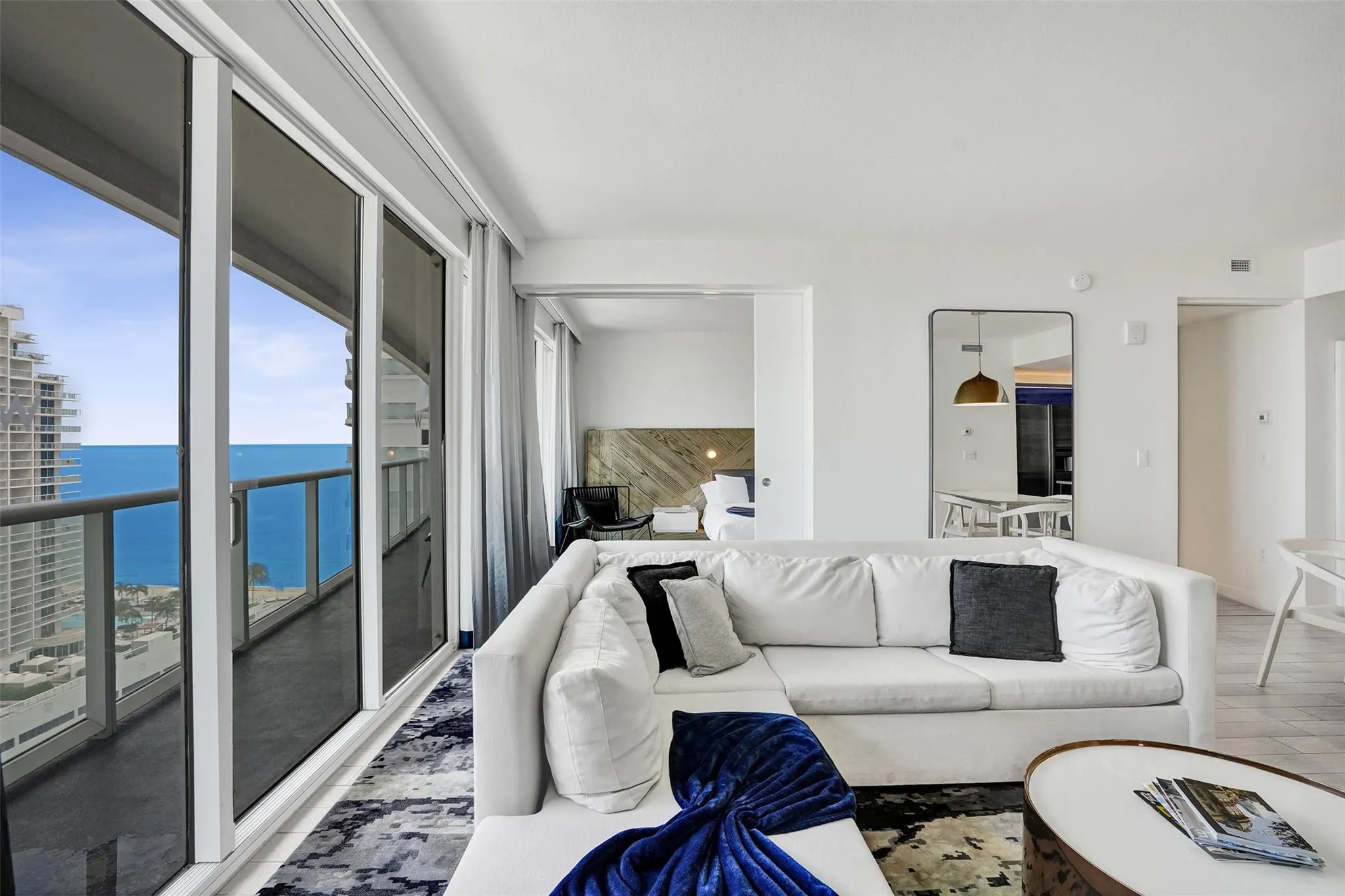 3101 BAYSHORE Drive #1806