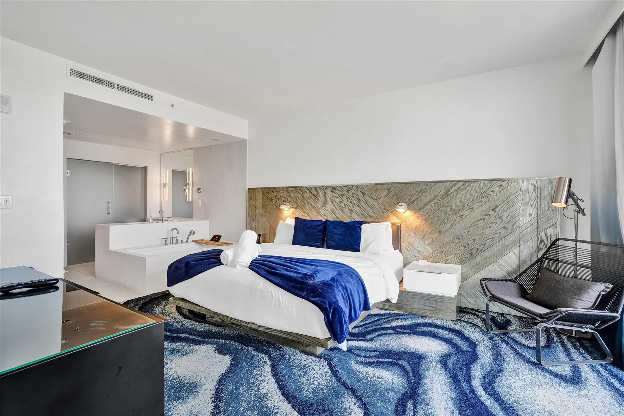 3101 BAYSHORE Drive #1806