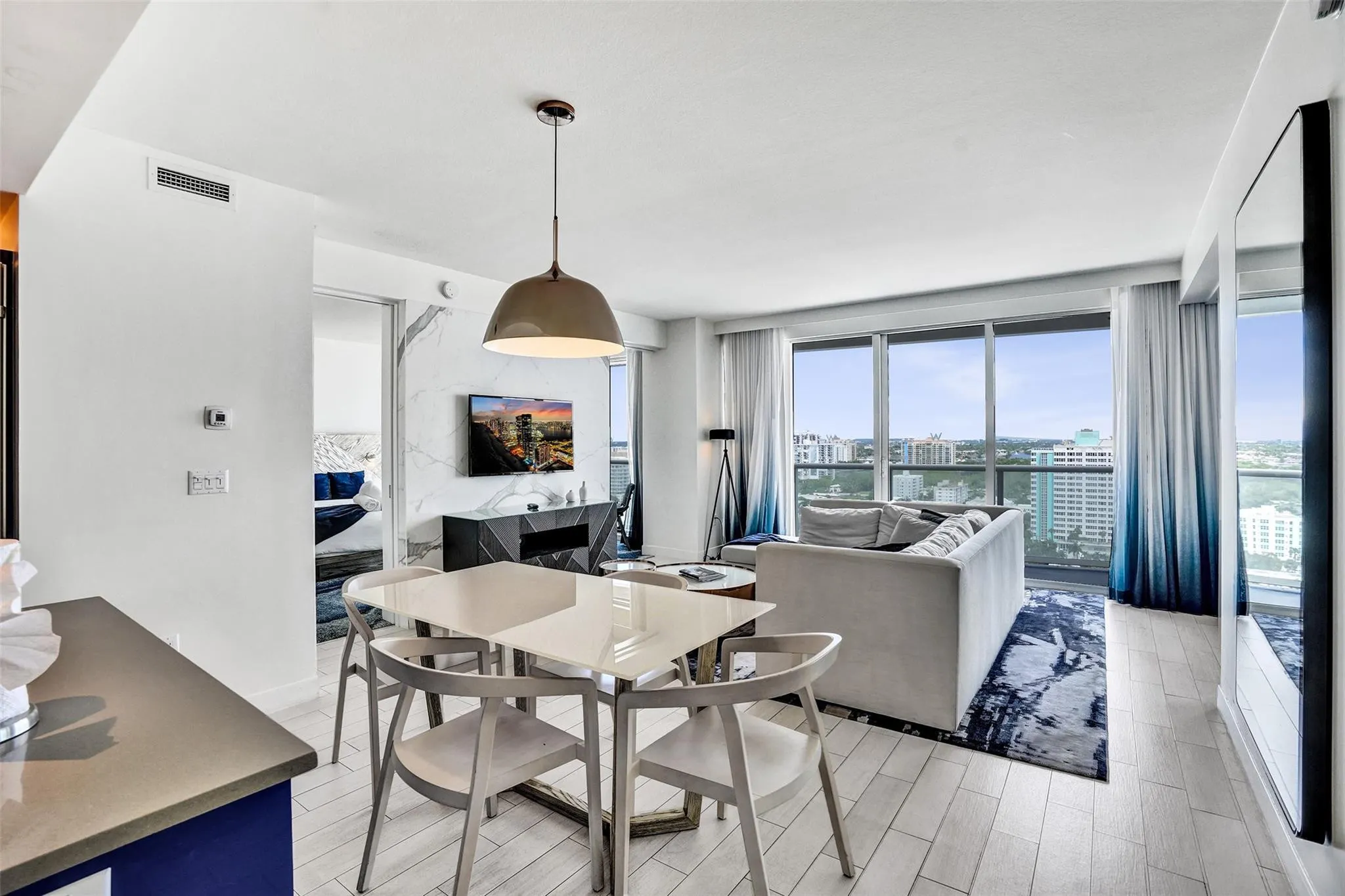 3101 BAYSHORE Drive #1806