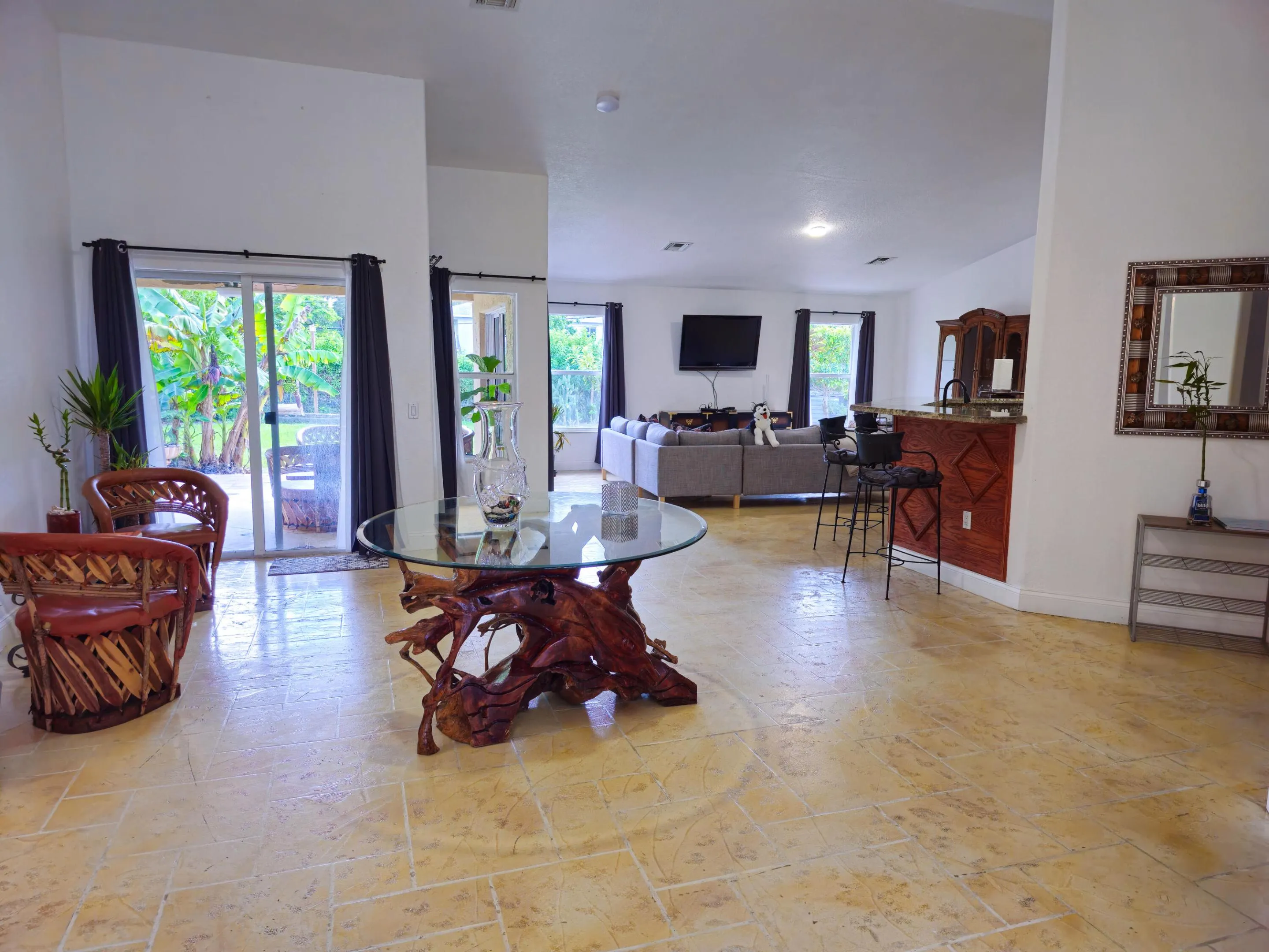1136 PALMETTO Road