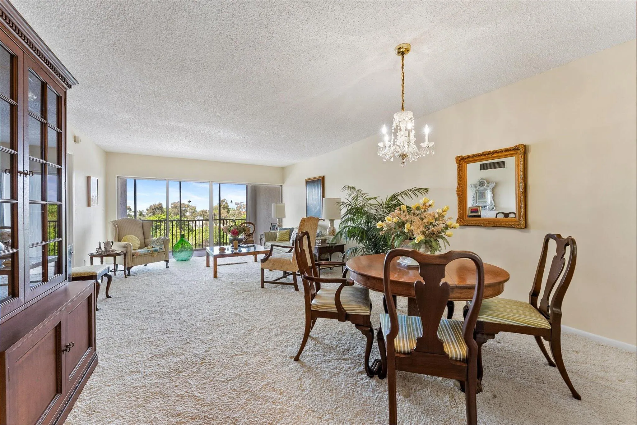 1319 E HILLSBORO Boulevard #409