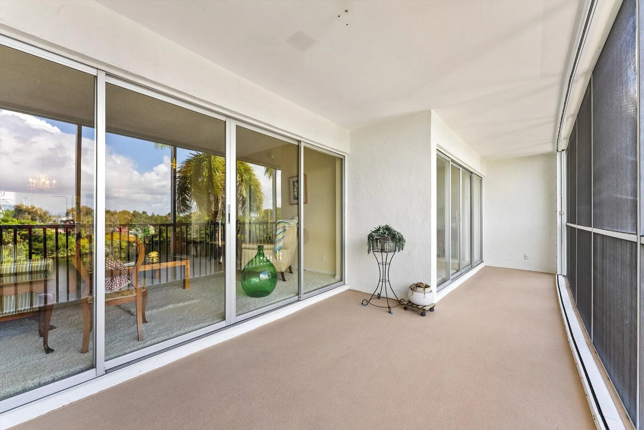 1319 E HILLSBORO Boulevard #409