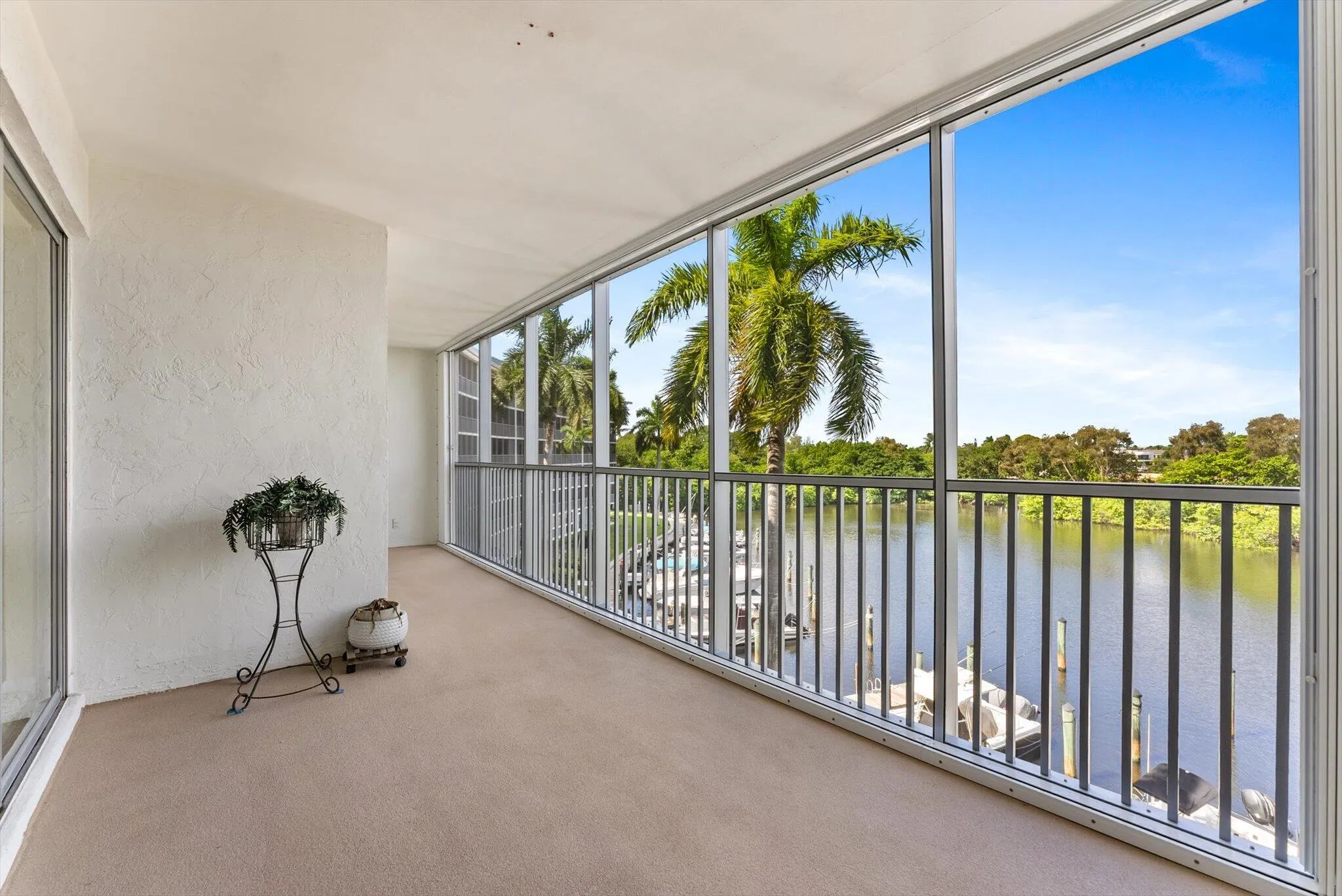 1319 E HILLSBORO Boulevard #409