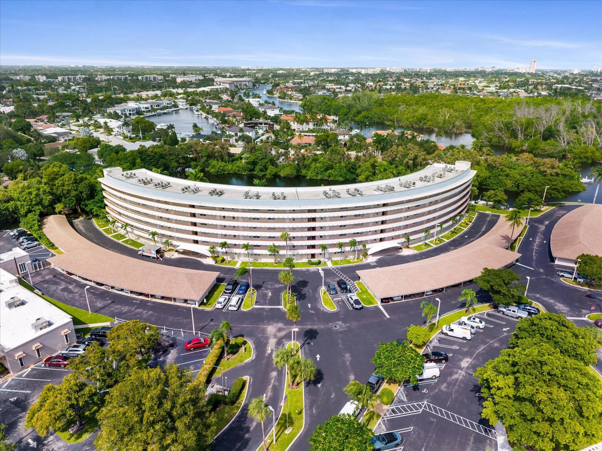 1319 E HILLSBORO Boulevard #409