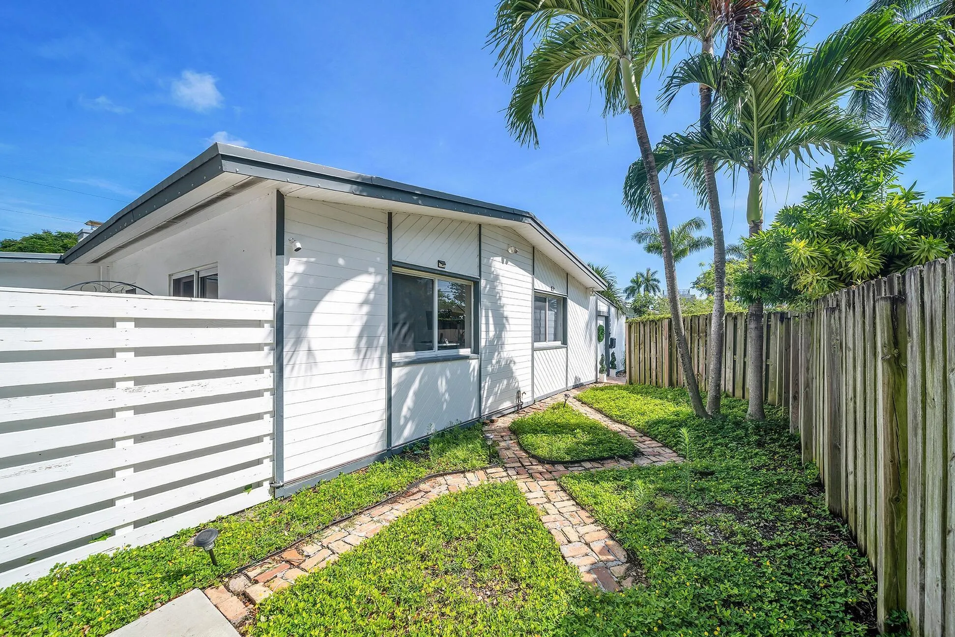 1303 Cordova Road