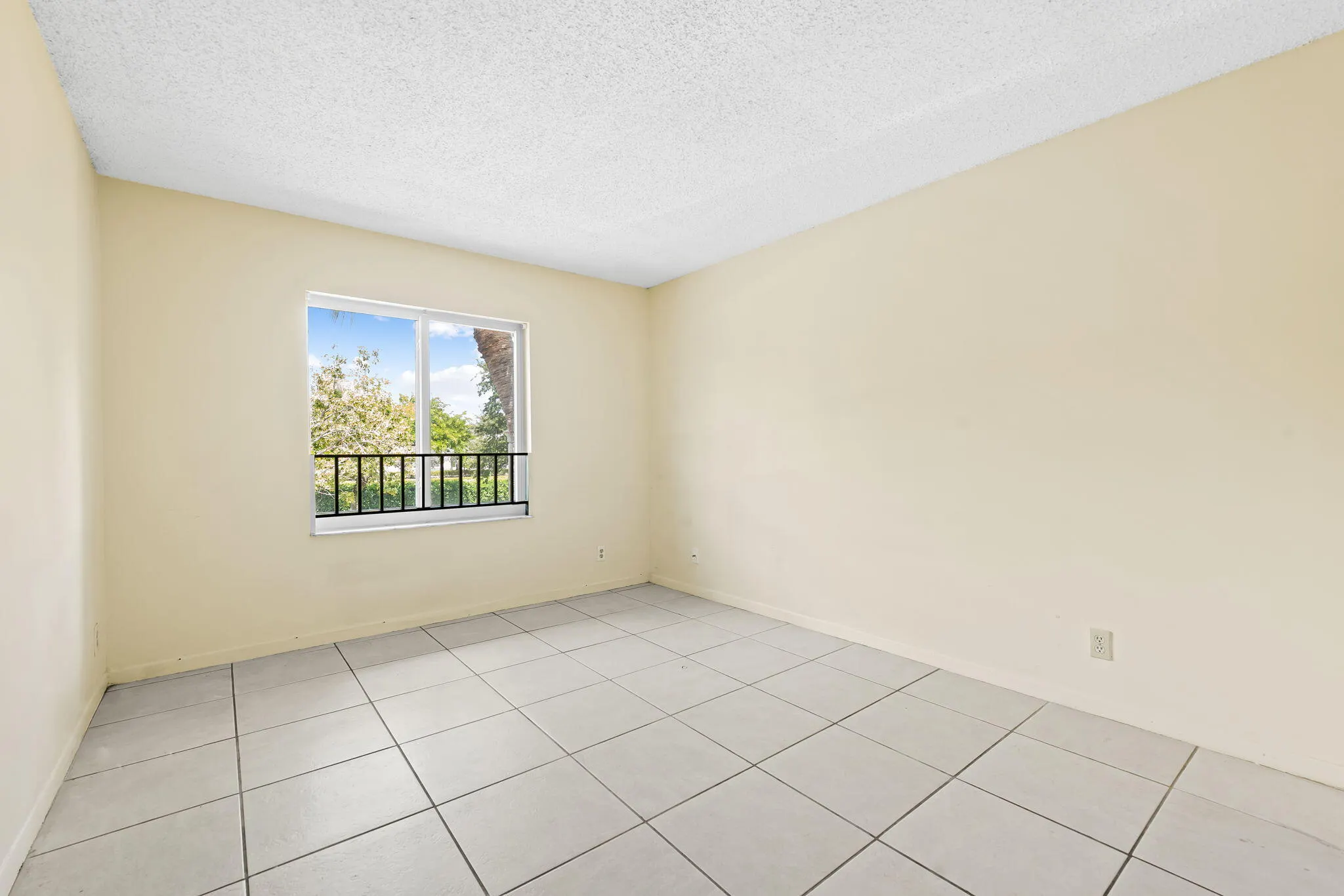 2977 NW 92nd Avenue #2977