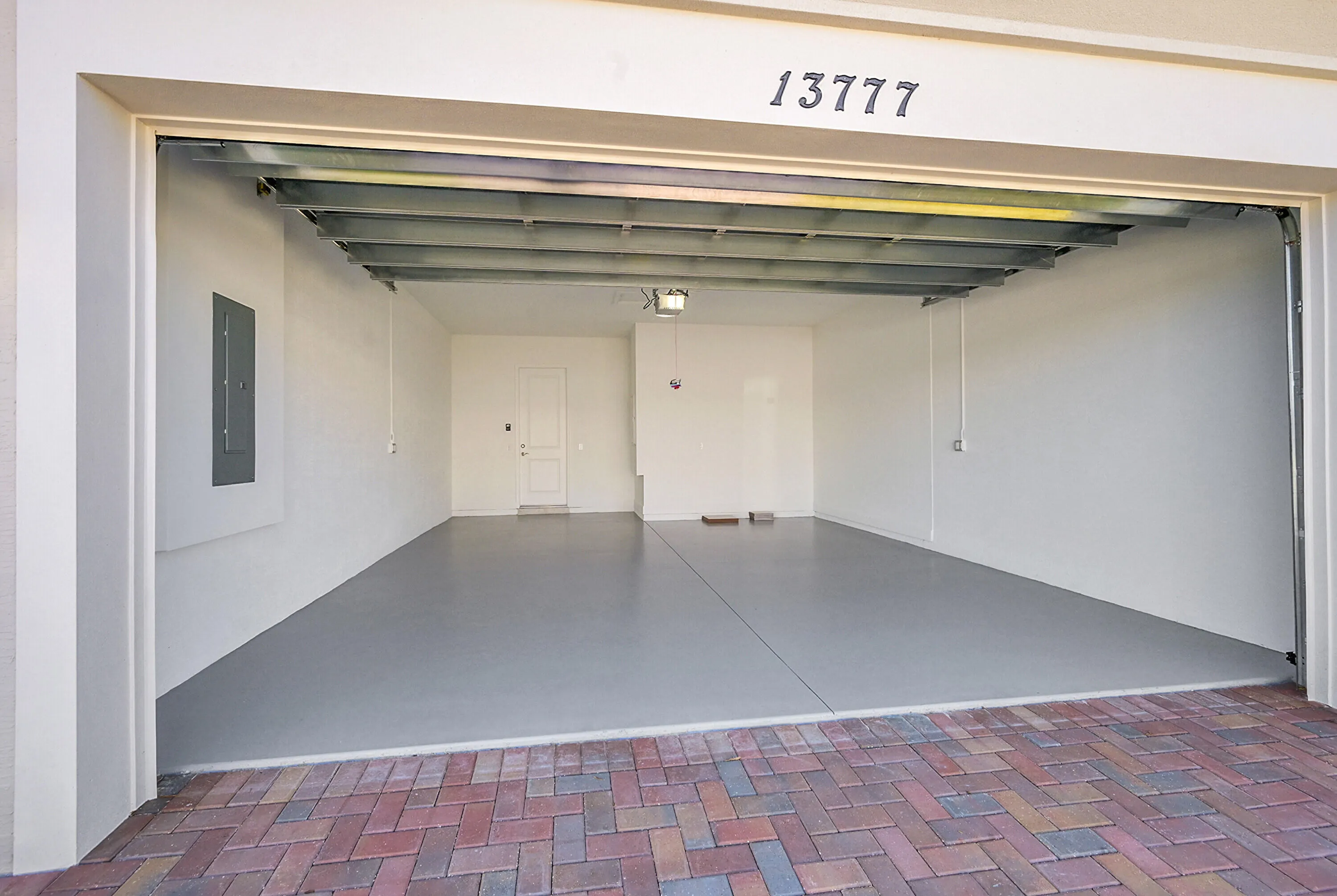 13777 Prickly Cone Cove