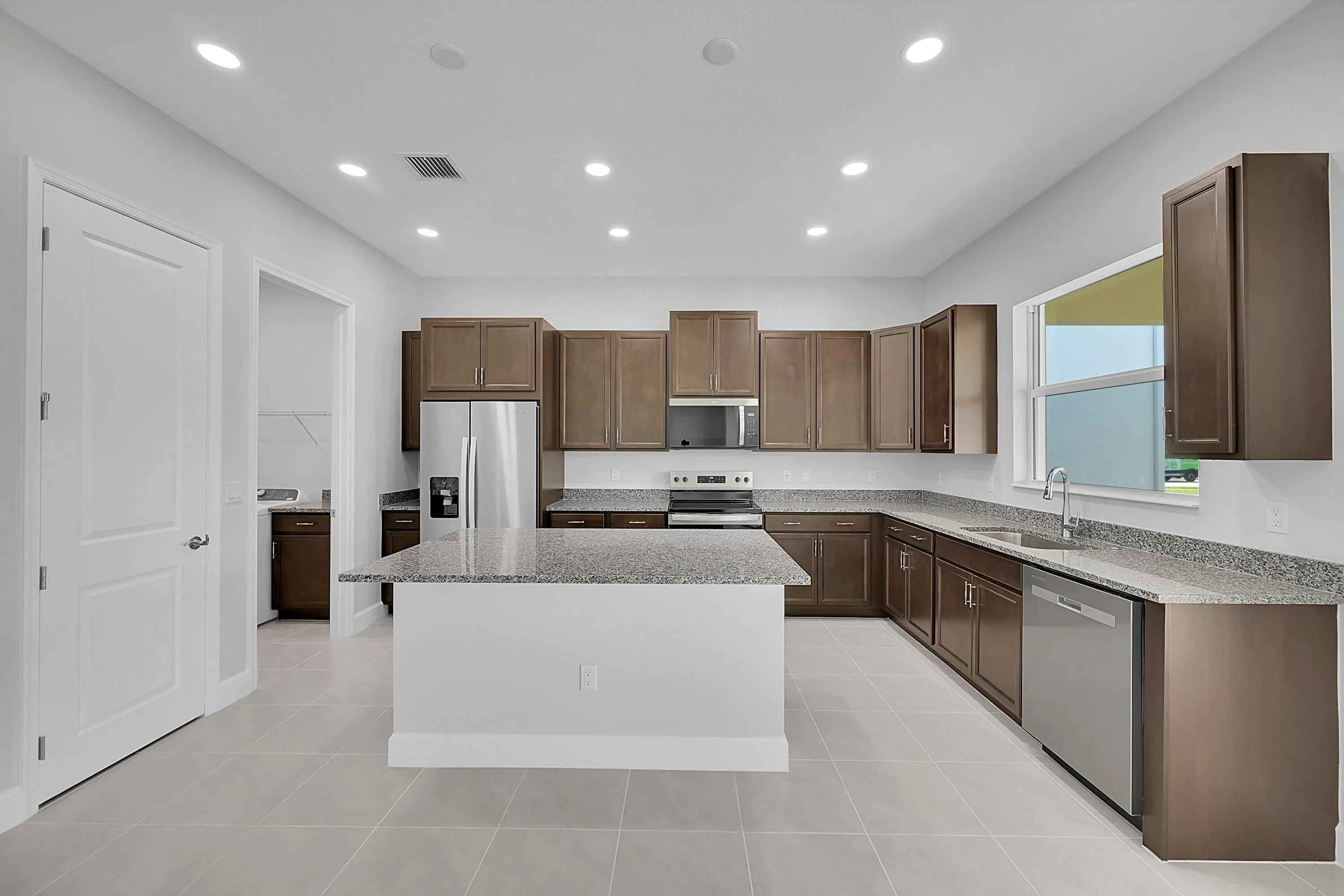 13777 Prickly Cone Cove
