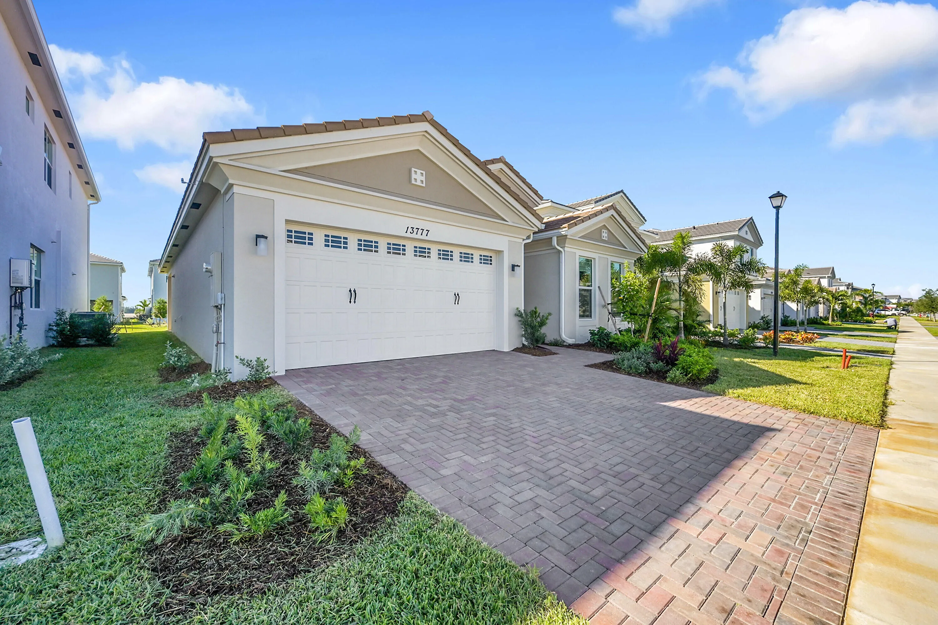 13777 Prickly Cone Cove