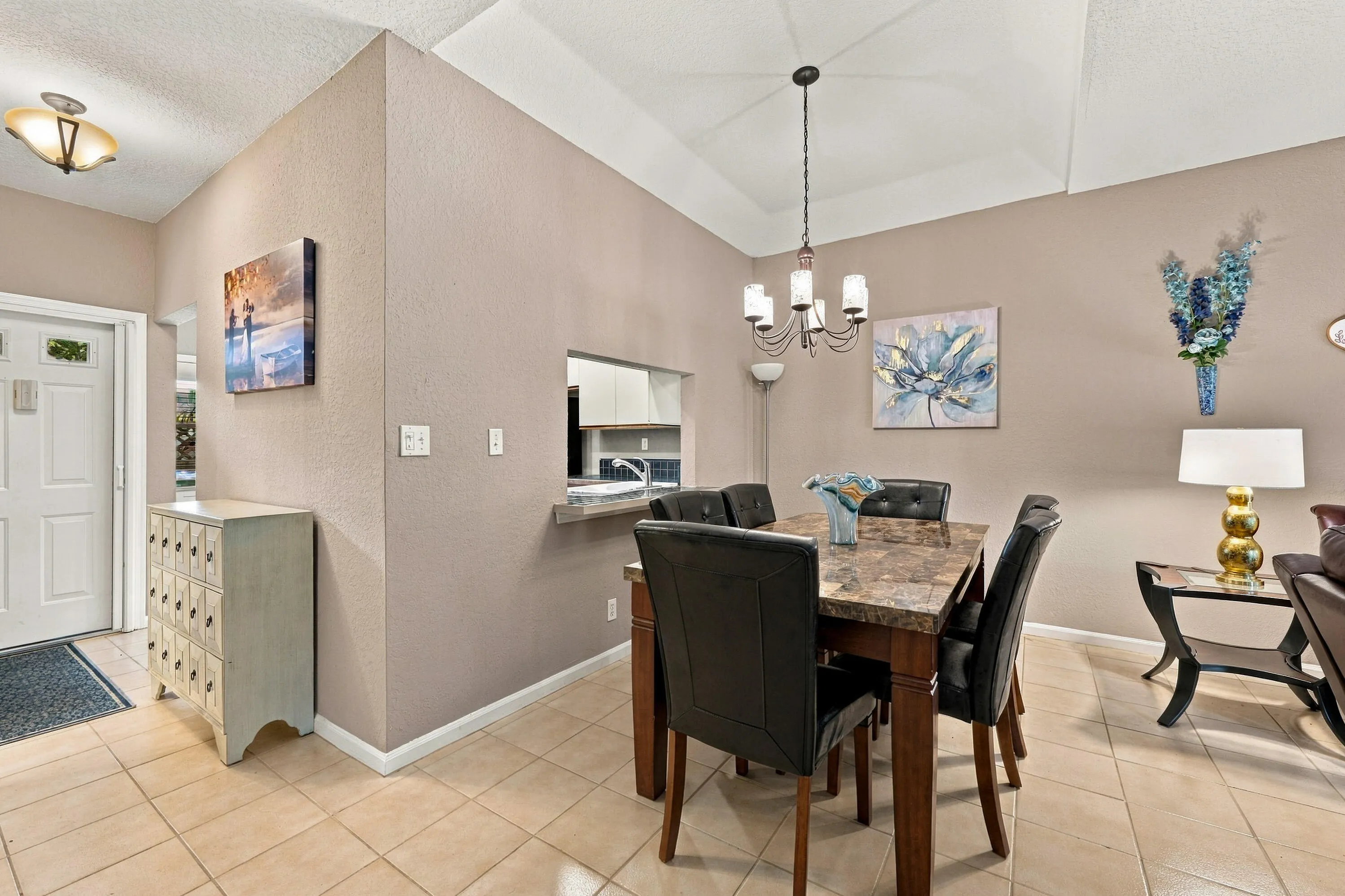 258 W HEMINGWAY Circle