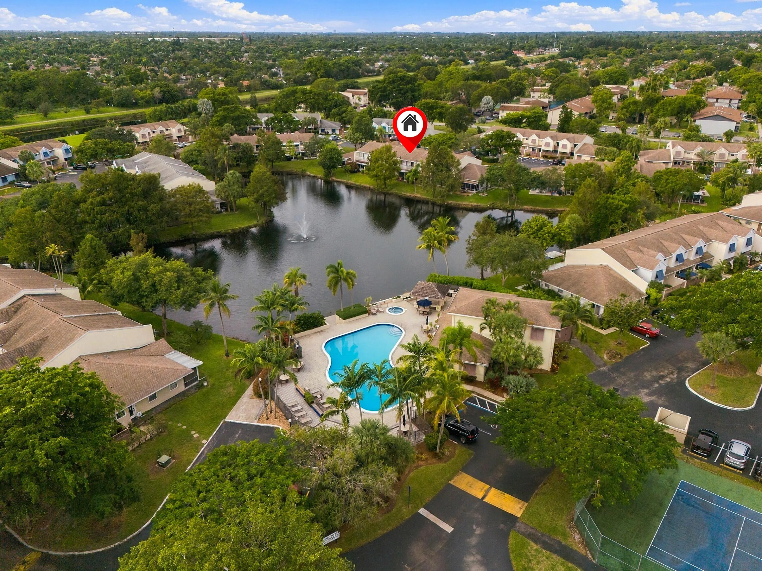 258 W HEMINGWAY Circle