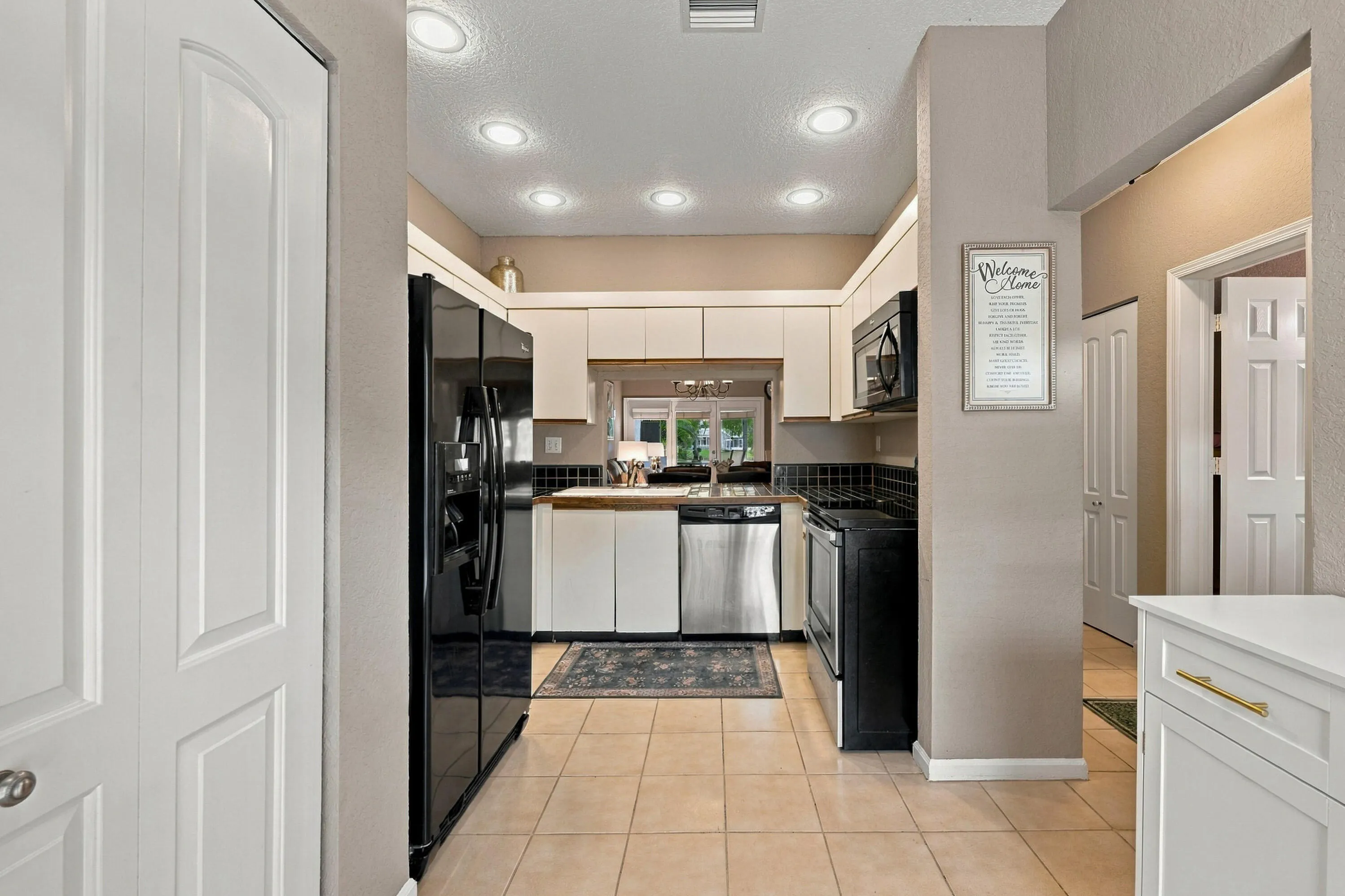 258 W HEMINGWAY Circle