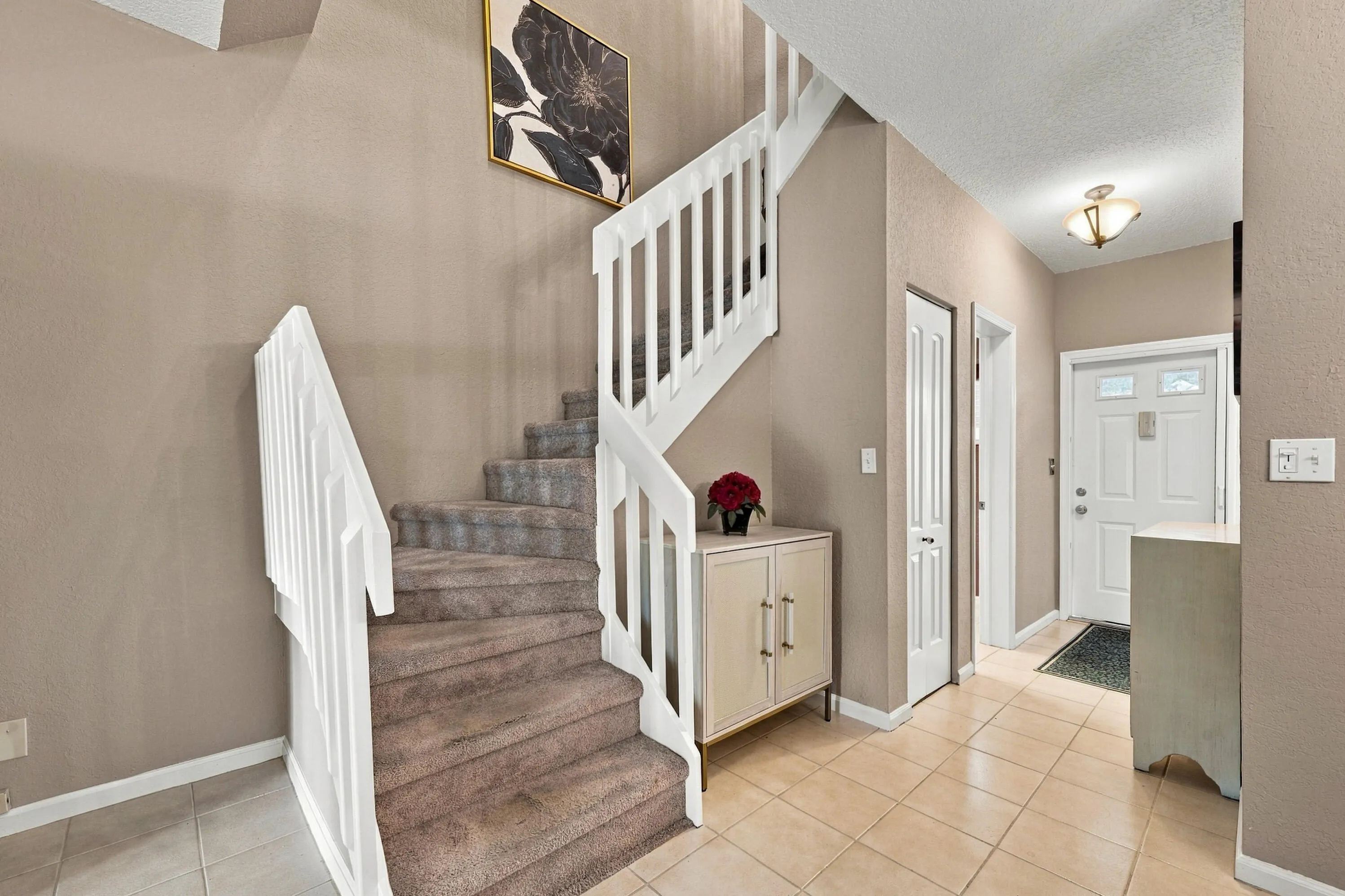 258 W HEMINGWAY Circle