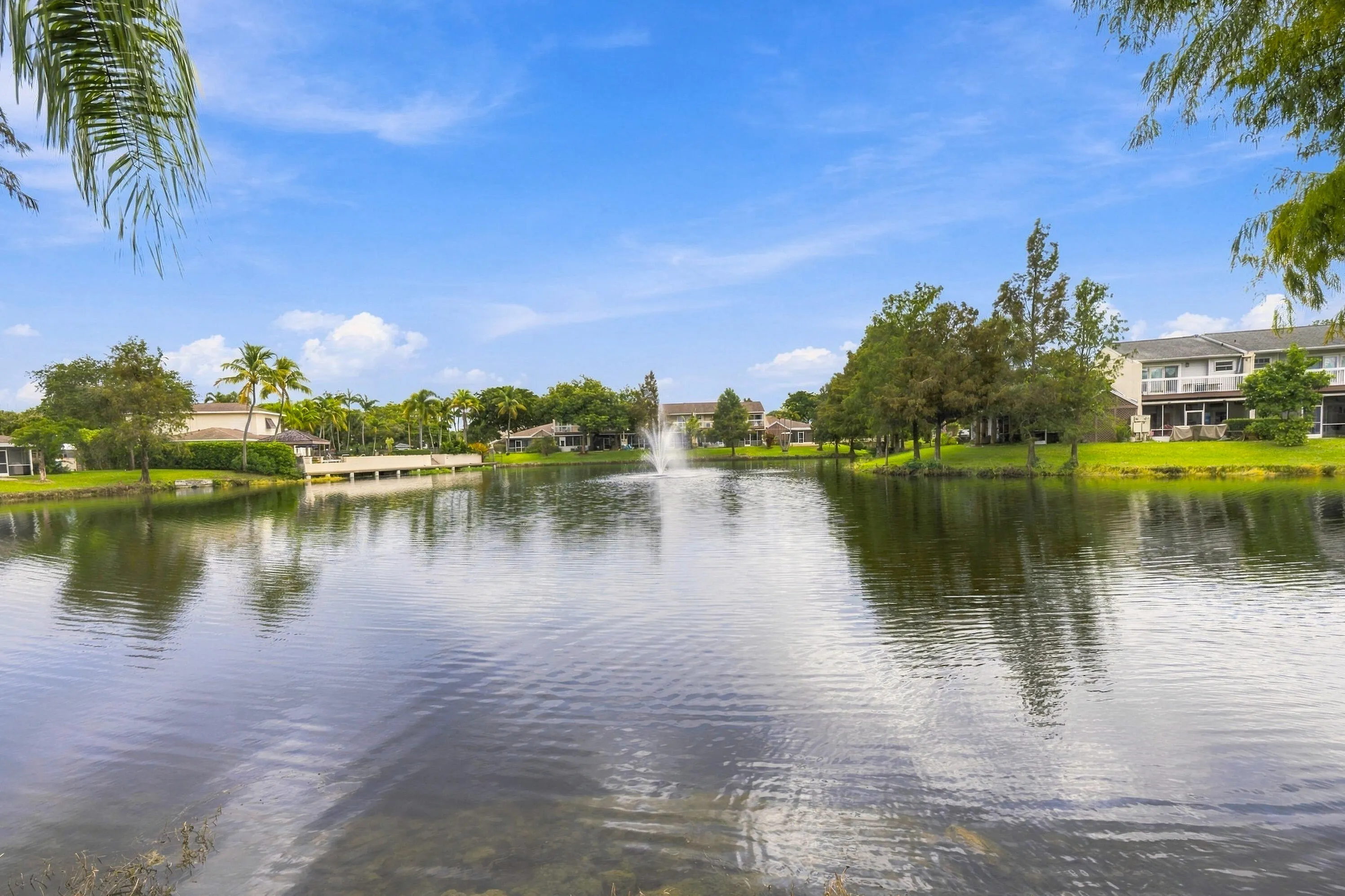 258 W HEMINGWAY Circle
