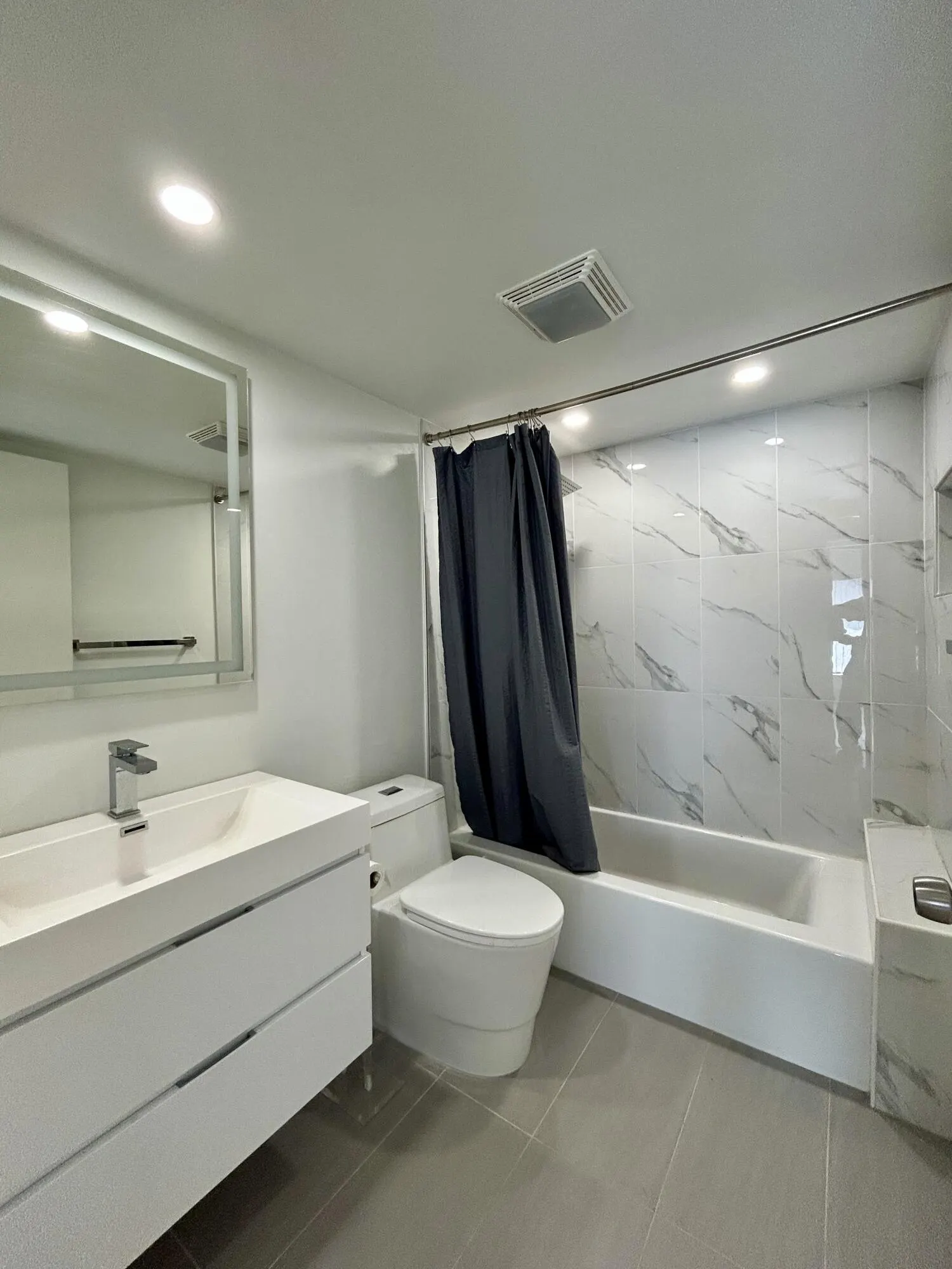 13870 ONEIDA Drive #C2