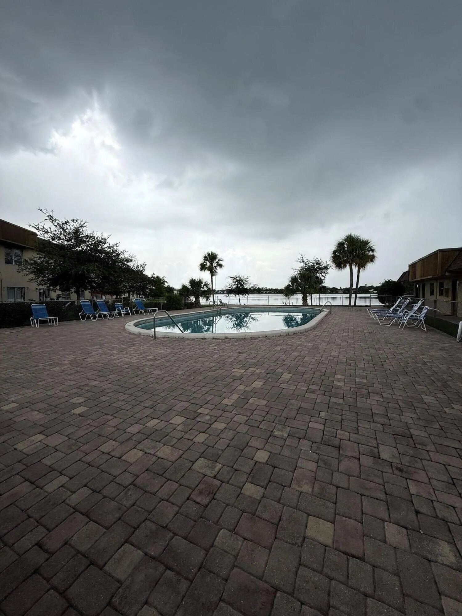 426 LAKESIDE Drive #249