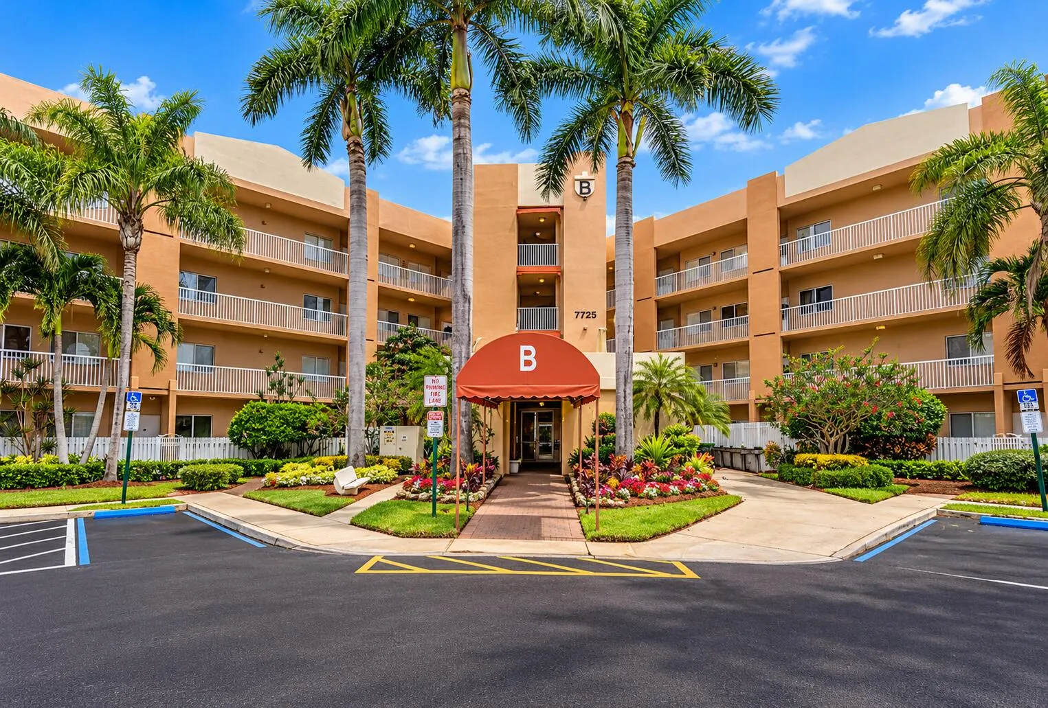 7725 YARDLEY Drive #108