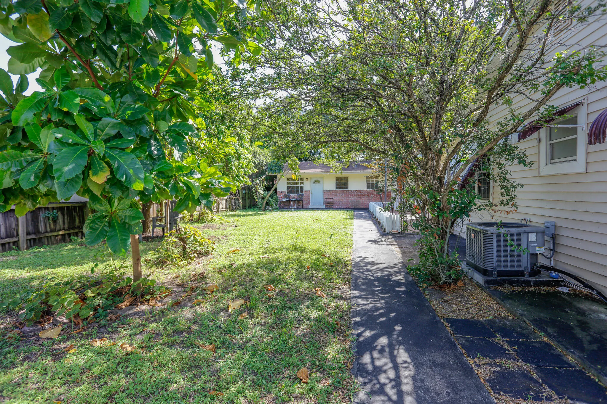 2450 GARFIELD Street #3