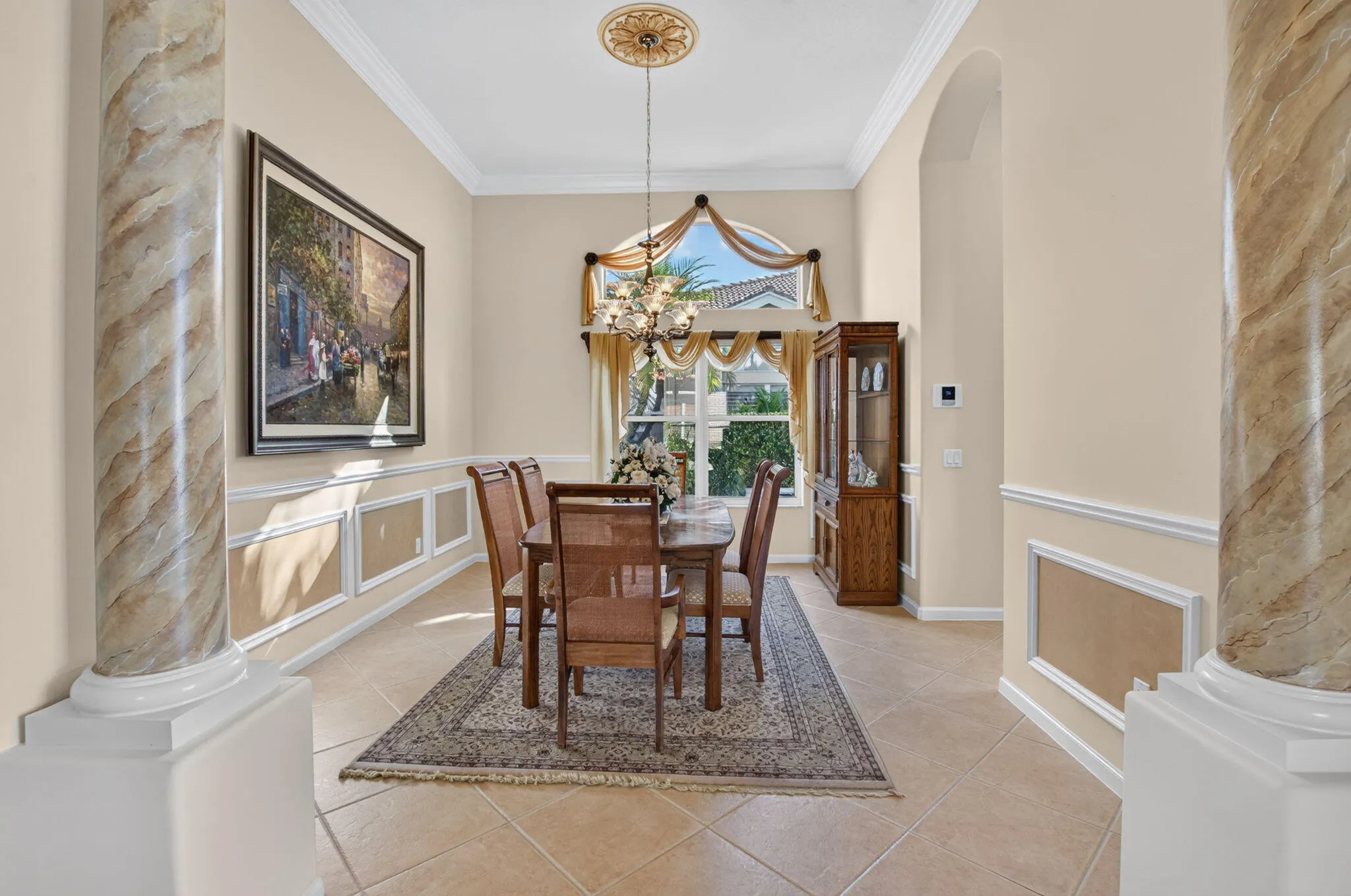 7657 ROYALE RIVER Lane