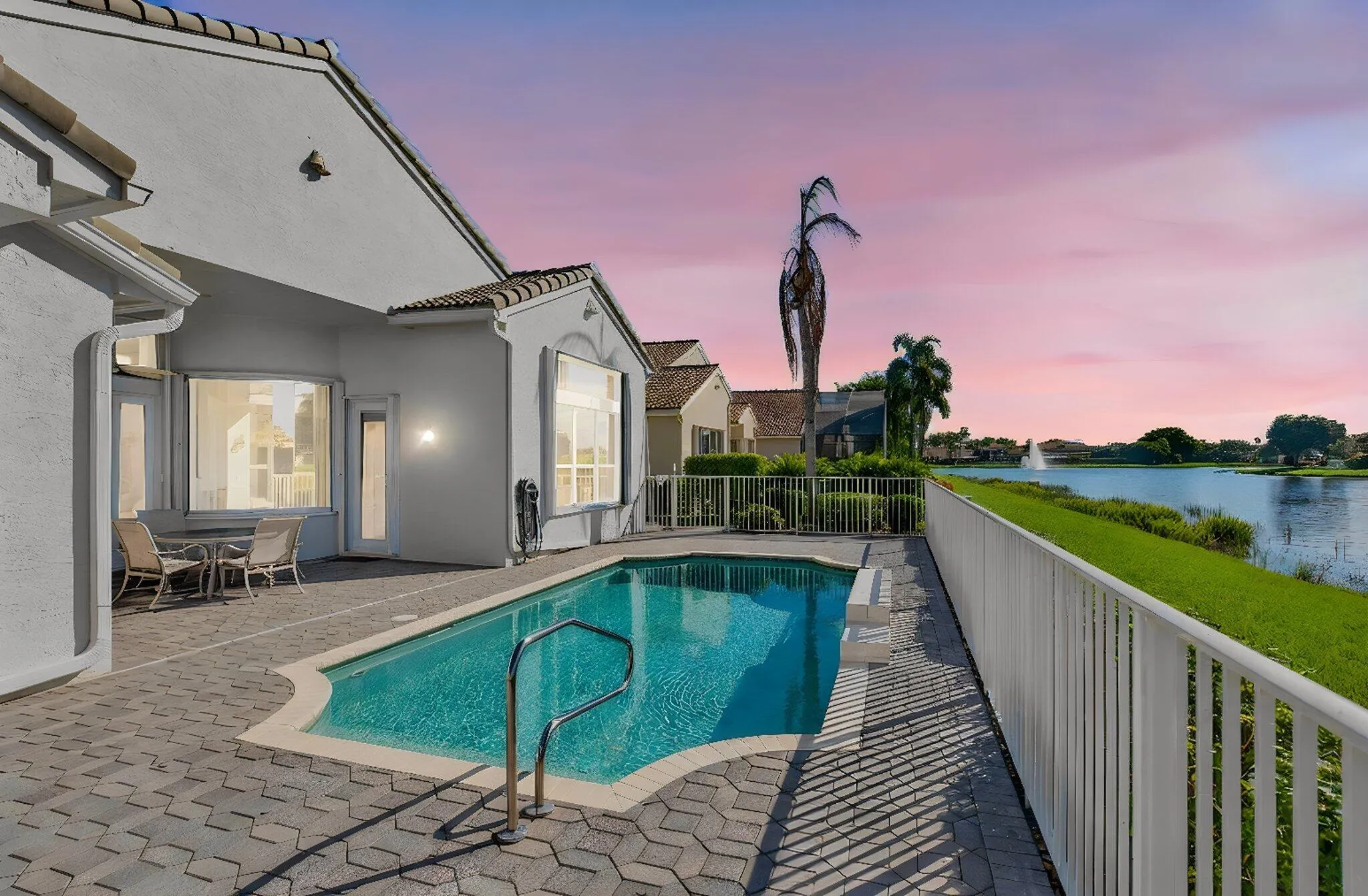 7657 ROYALE RIVER Lane