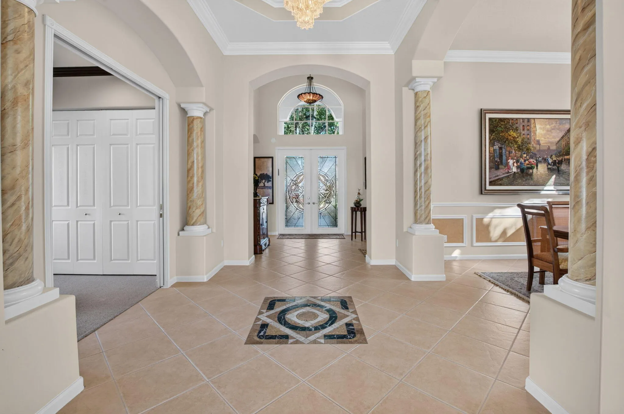 7657 ROYALE RIVER Lane