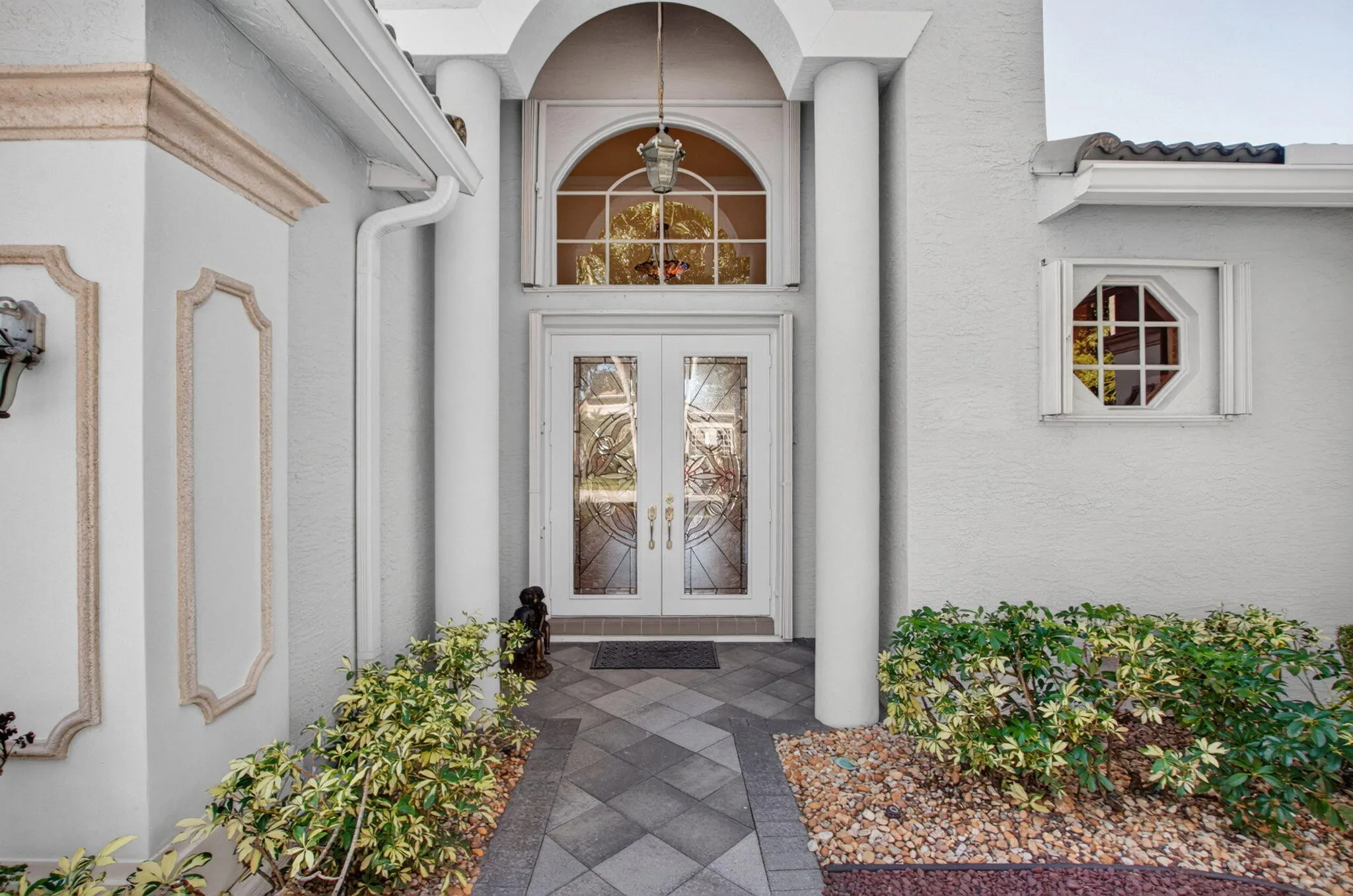 7657 ROYALE RIVER Lane