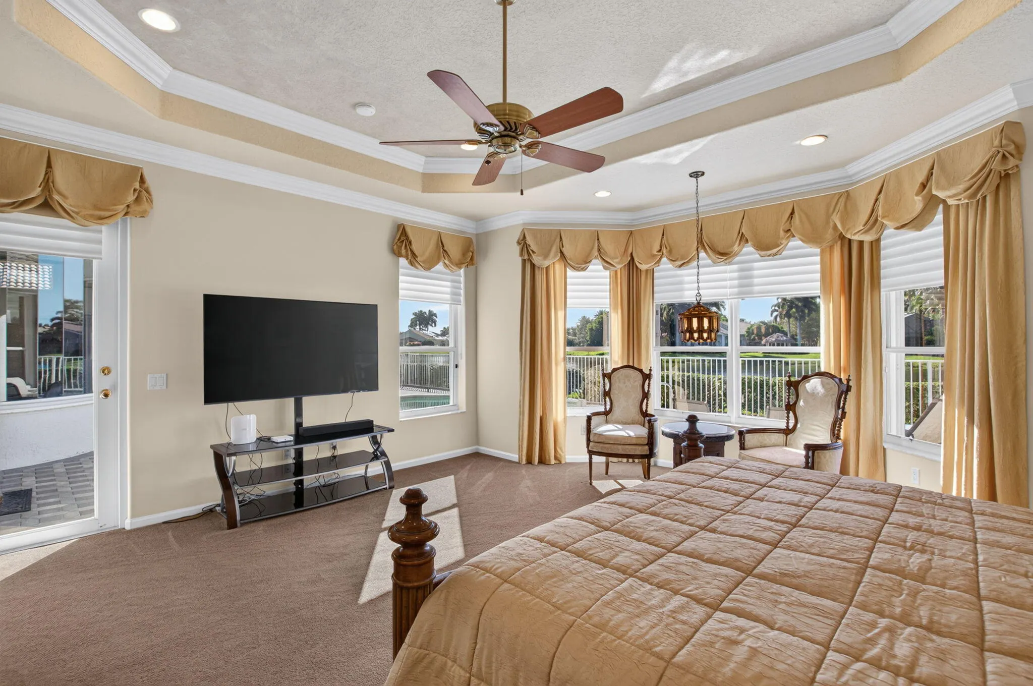 7657 ROYALE RIVER Lane